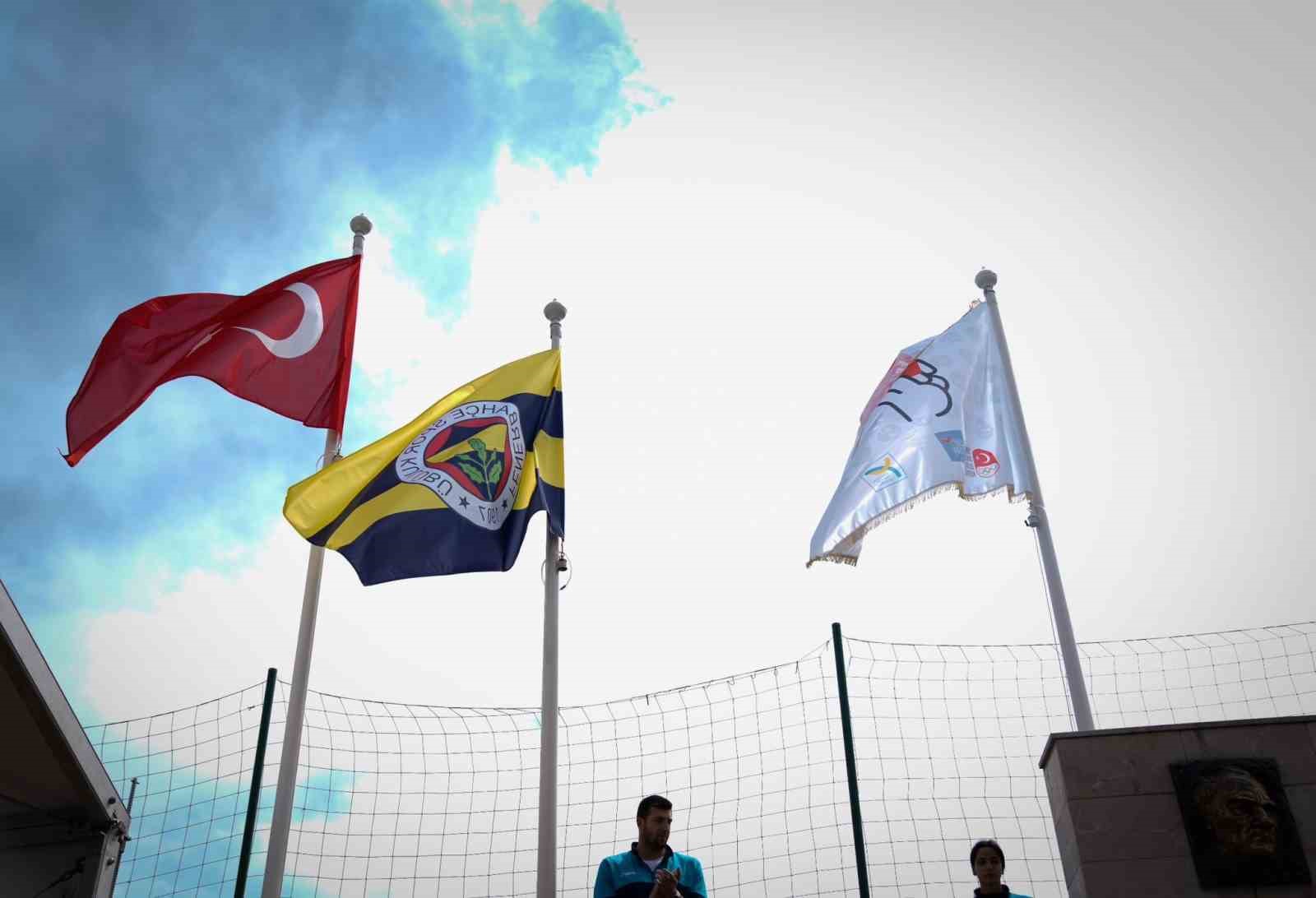 Fenerbahçe’ye ’Fair Play Altın Şeref Bayrağı’
