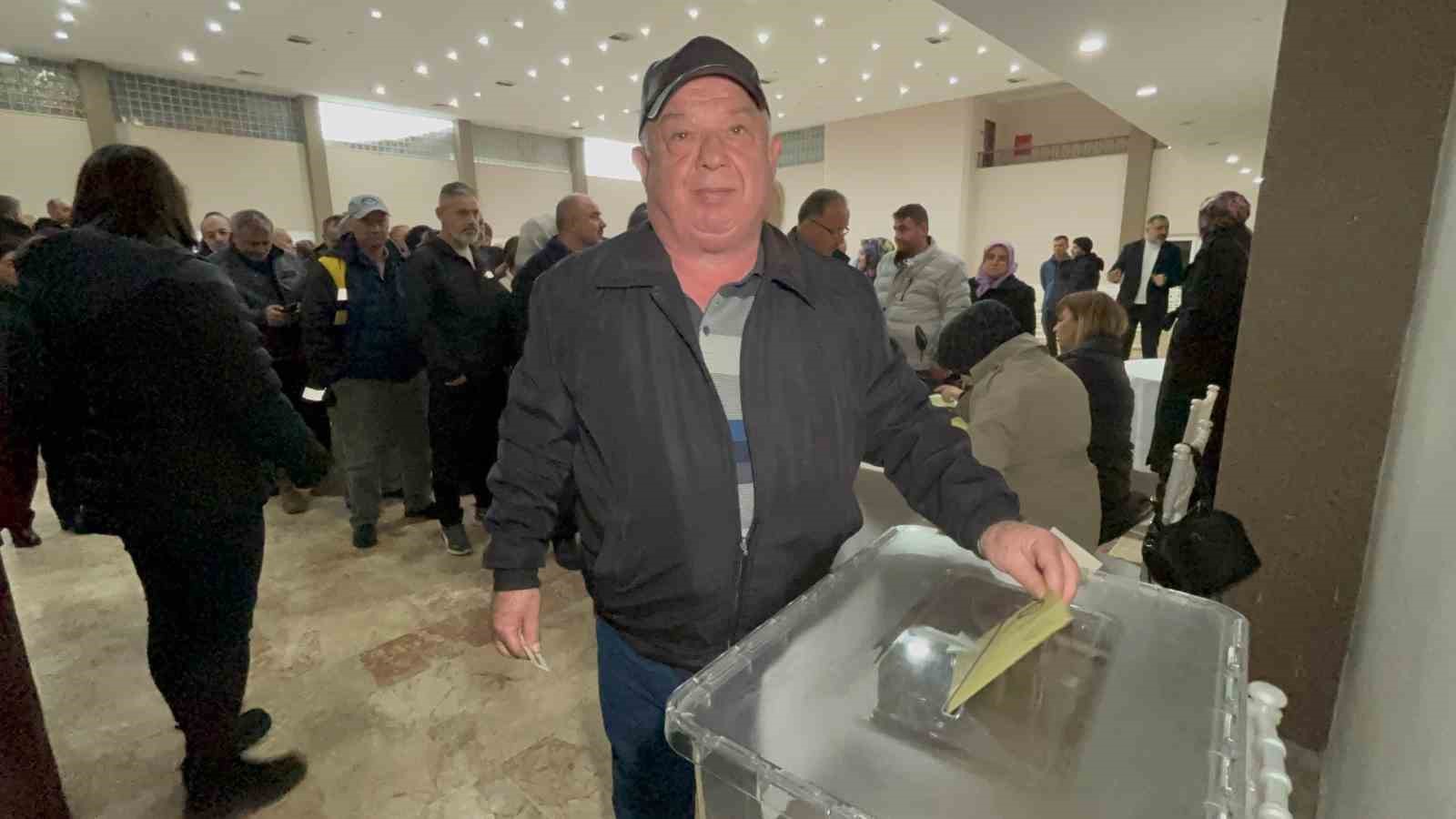 Ferdi Özer yeniden başkan seçildi
