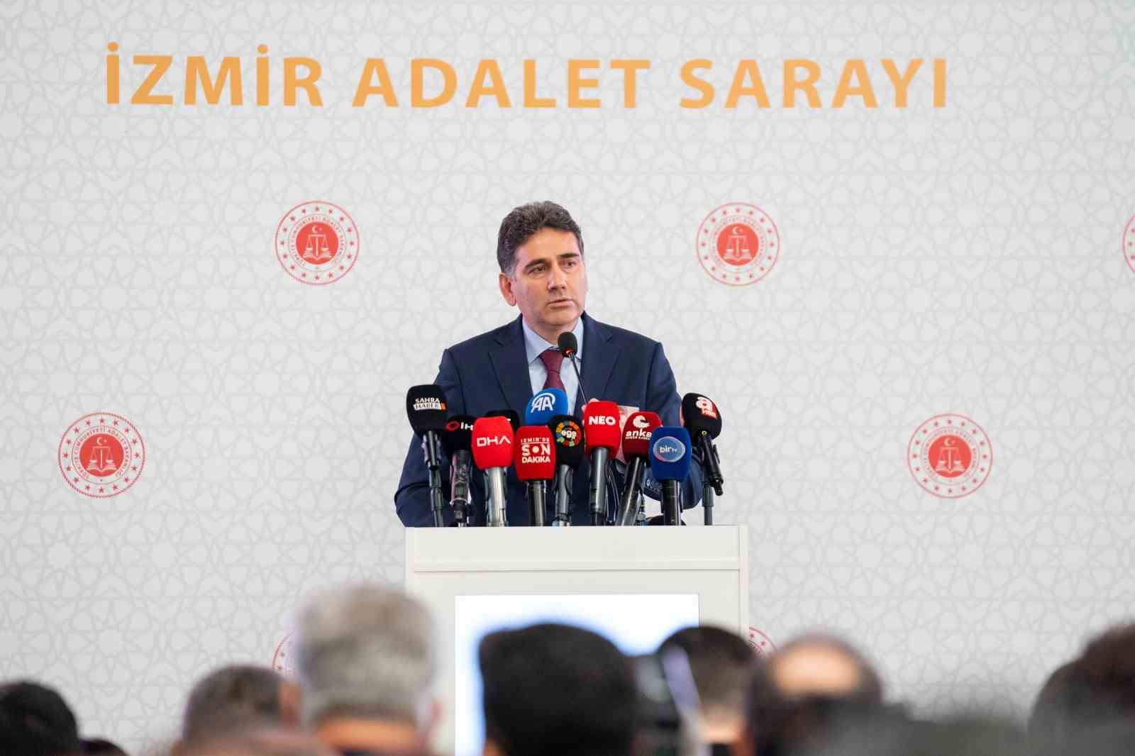 Fethi Sekin şehit düştüğü yerde karanfillerle anıldı
