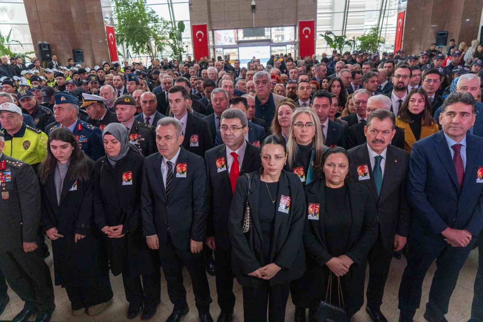 Fethi Sekin şehit düştüğü yerde karanfillerle anıldı
