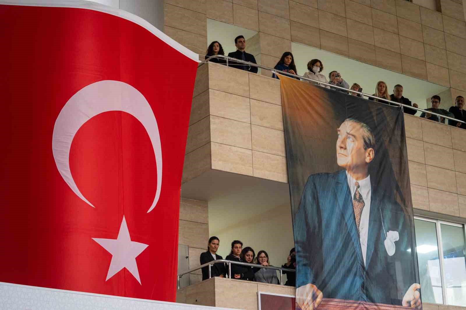 Fethi Sekin şehit düştüğü yerde karanfillerle anıldı
