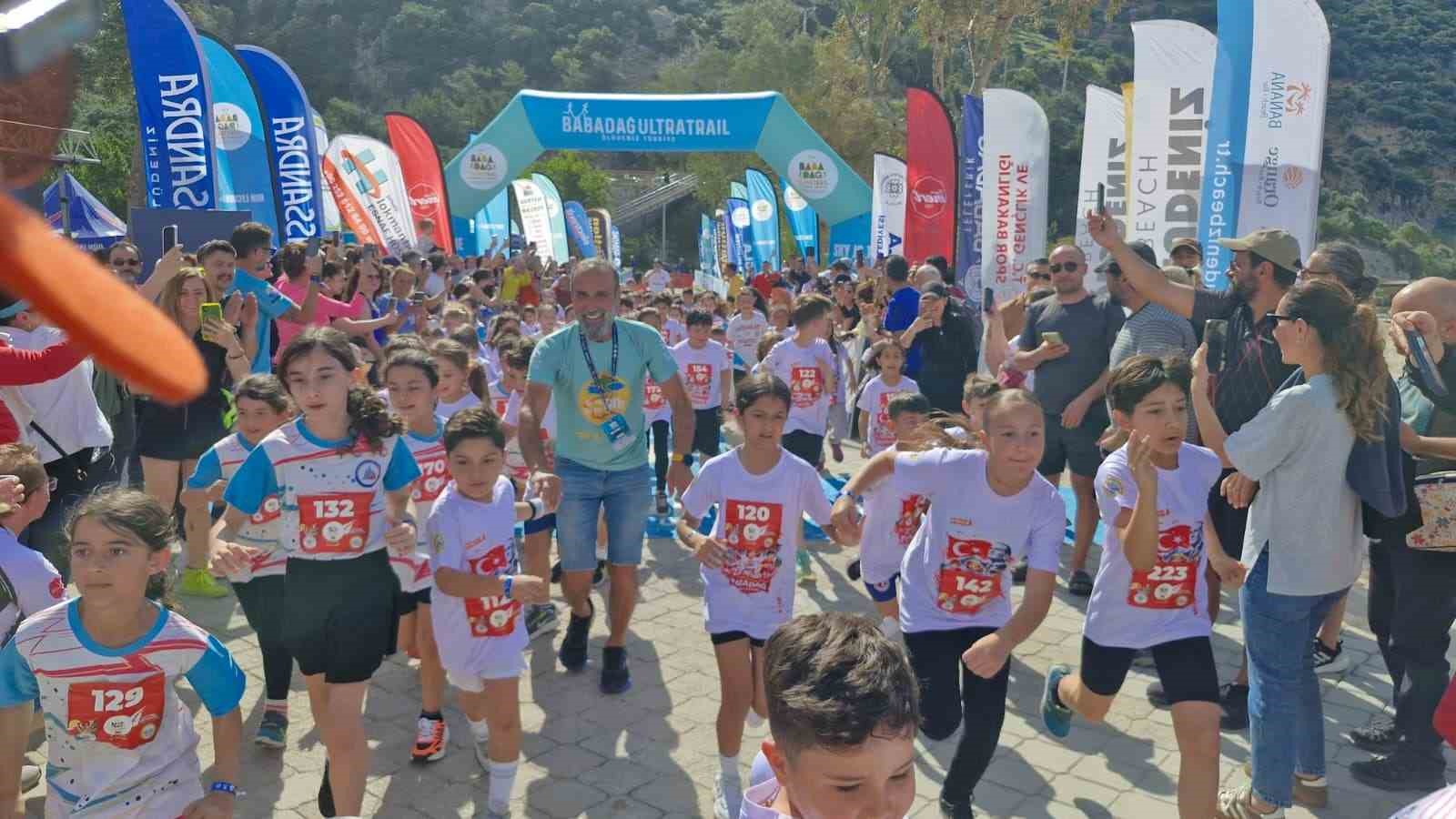 Fethiye’de 23 Nisan’a özel çocuk koşusu düzenlendi
