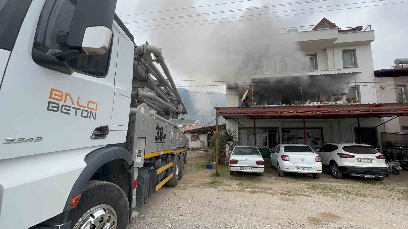 Fethiye’de ev yangını
