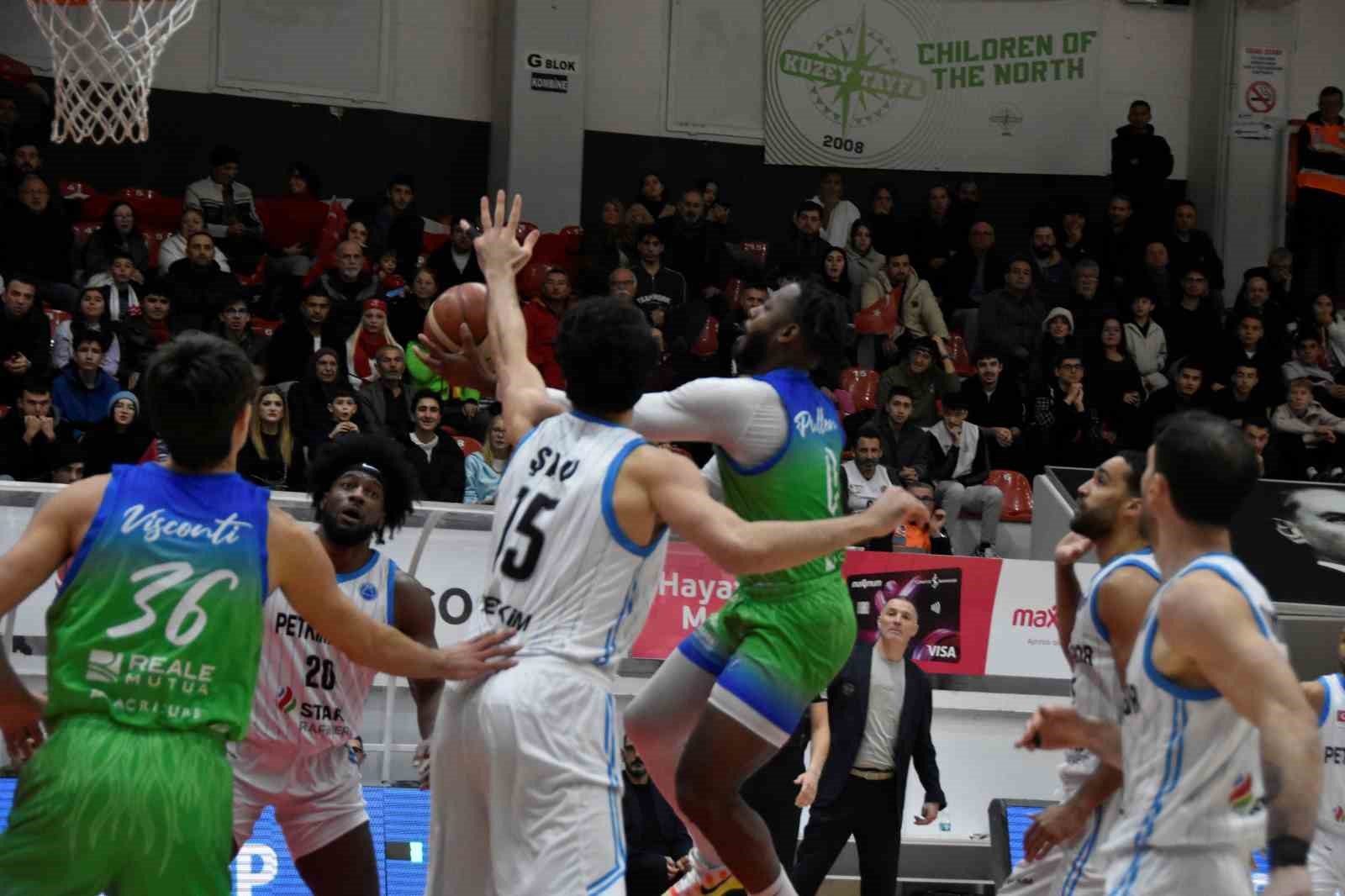 FIBA Avrupa Kupası: Aliağa Petkimspor: 82 - Dinamo BDS Sassari: 70
