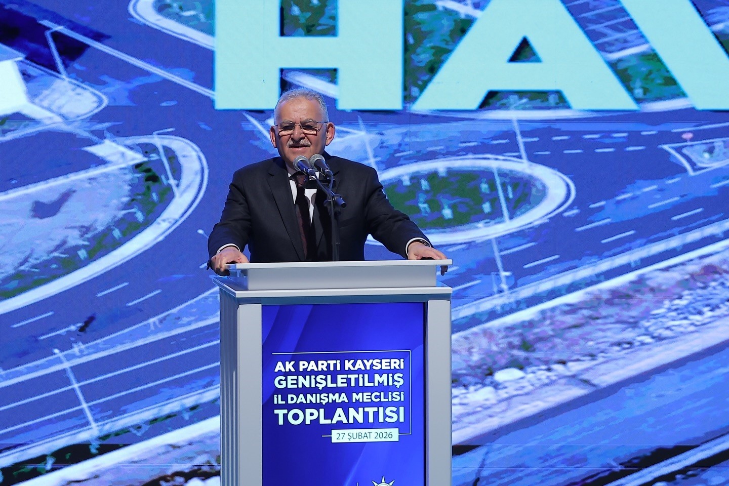 Fidan’dan Büyükkılıç’a hizmet övgüsü: "Başkanımızın ortaya koyduğu vizyon ve hizmet ger türlü takdirin üstünde"
