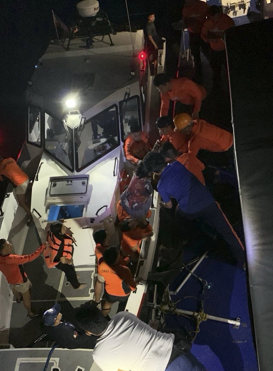 Filipinler’deki feribot kazasında can kaybı 18’e yükseldi, 24 kişi hala kayıp

