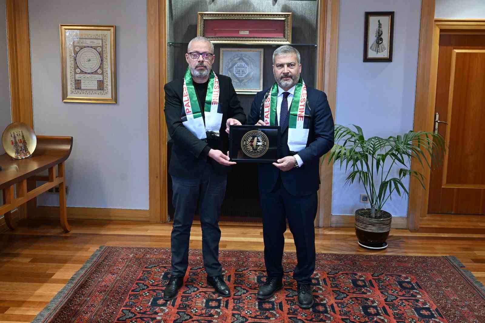 Filistin Yardımlaşma Derneği’nden Rektör Adıgüzel’e ziyaret
