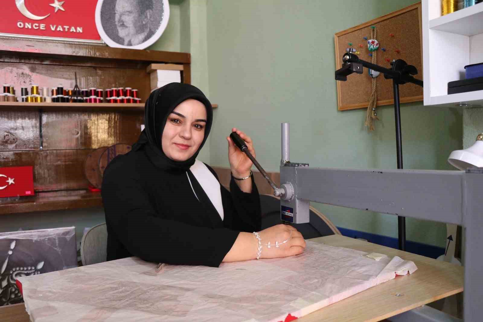 Filografi sanatçısı Elanur Akkuş hayaline kavuştu, kendi atölyesini açtı
