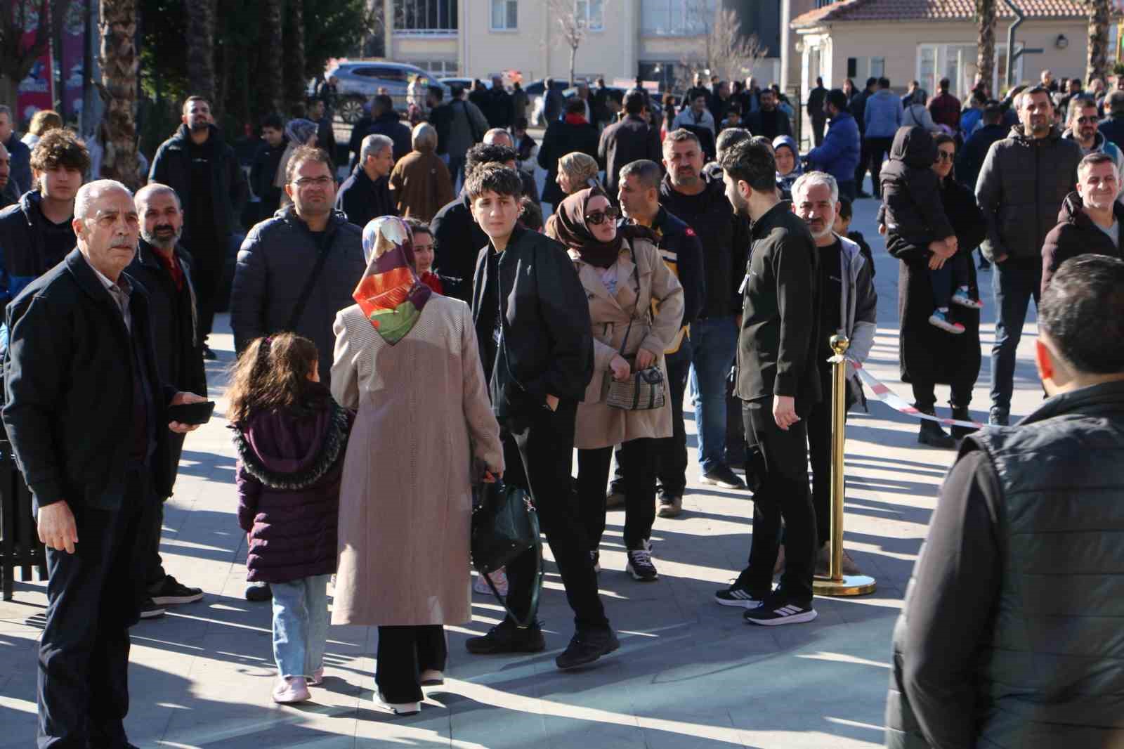 Final Okulları bursluluk sınavına 5 bin öğrenci katıldı
