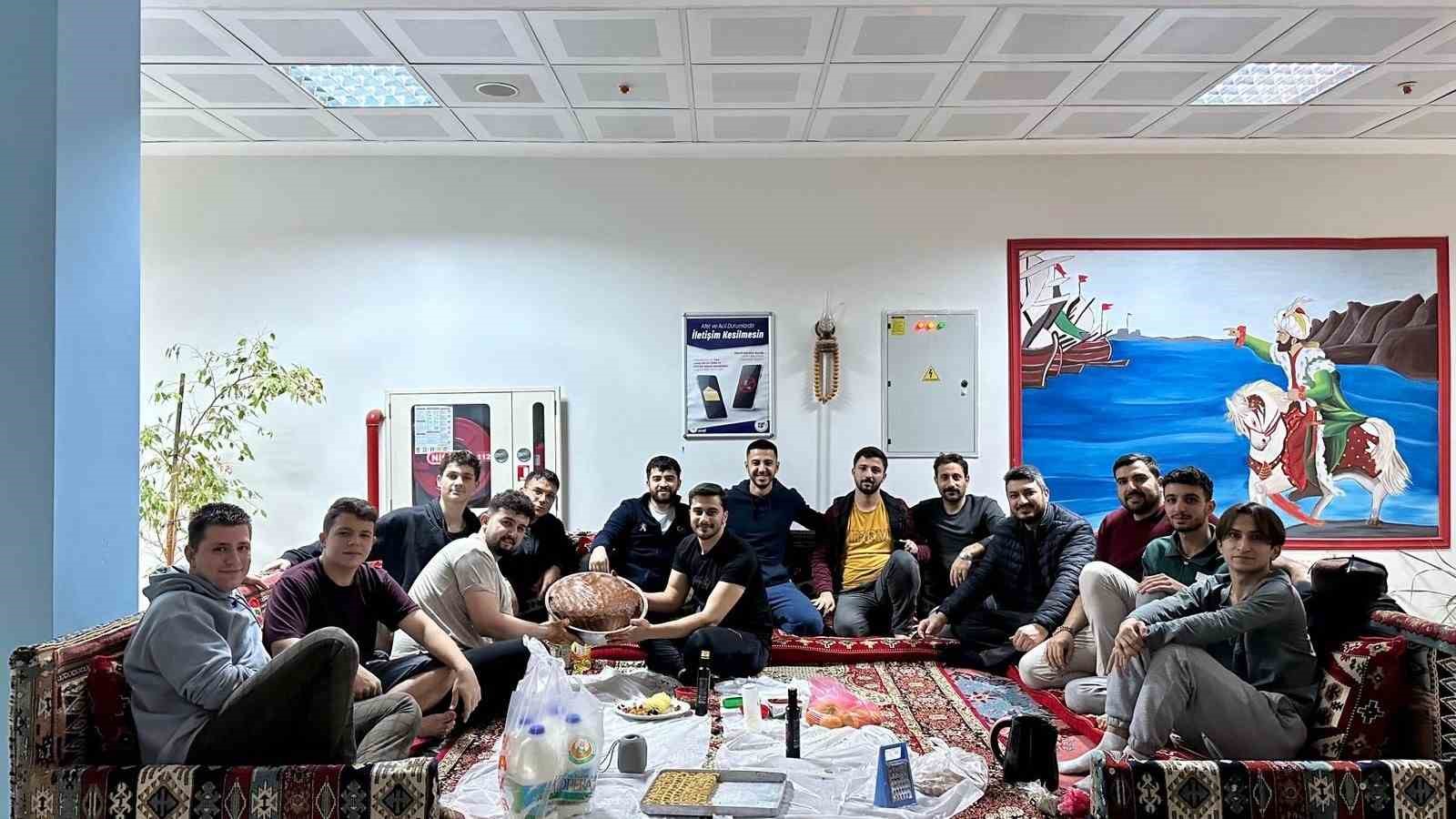 Final öncesi stres, yerini eğlenceye bıraktı
Final öncesi stres, yerini eğlenceye bıraktı