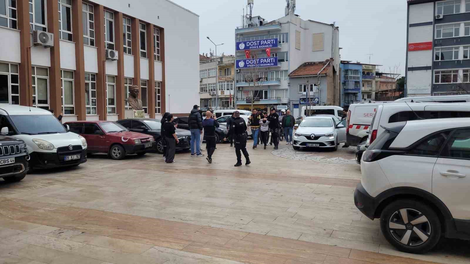 Firari kuzenler adliyeye sevk edildi
