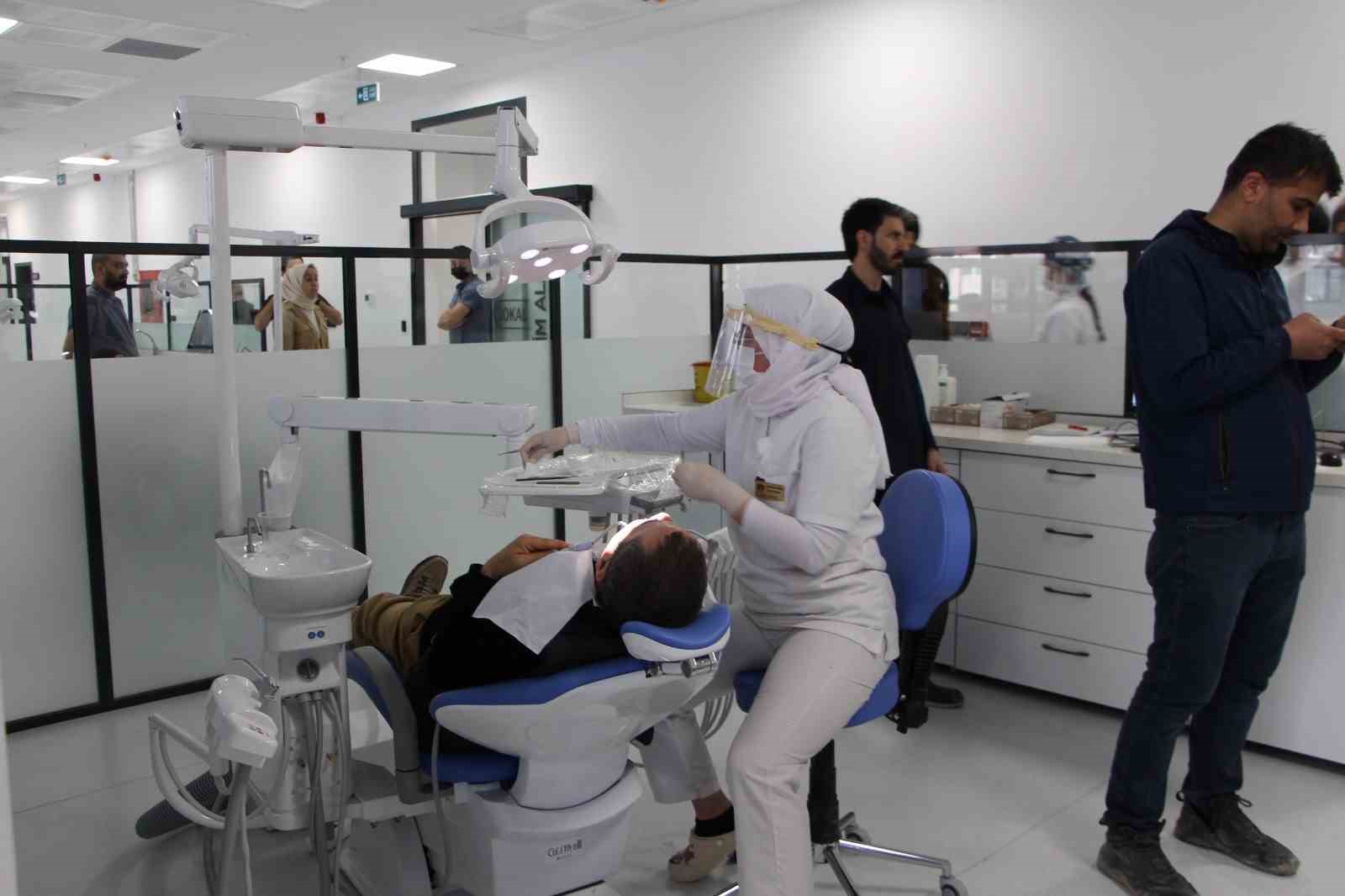 Fırat Üniversitesi Diş Hekimliği Fakültesi ve Hastanesi kapılarını açtı
