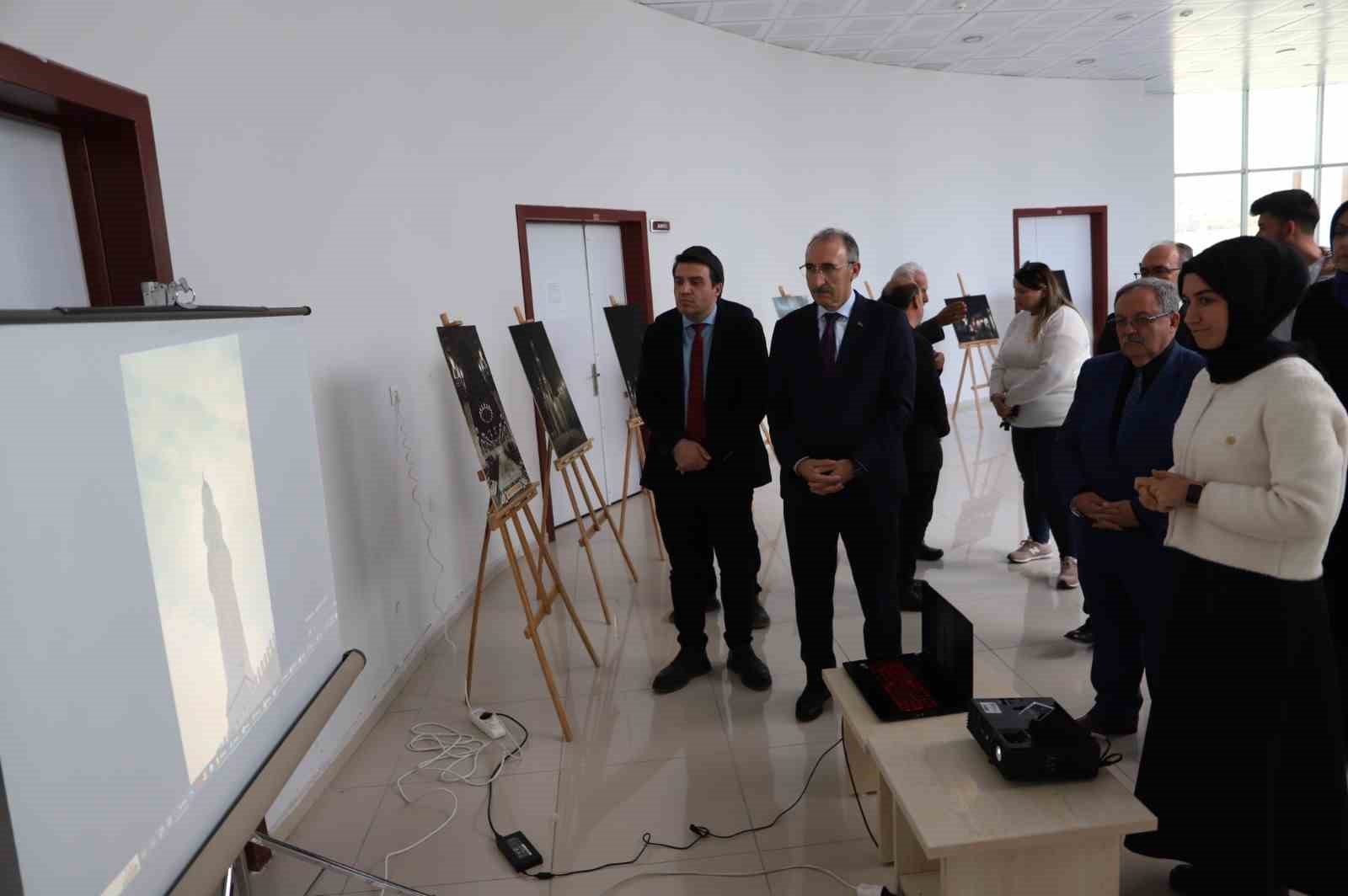 Fırat Üniversitesi’nde "Kutsal Topraklardan Dijital İzler" sergisi
