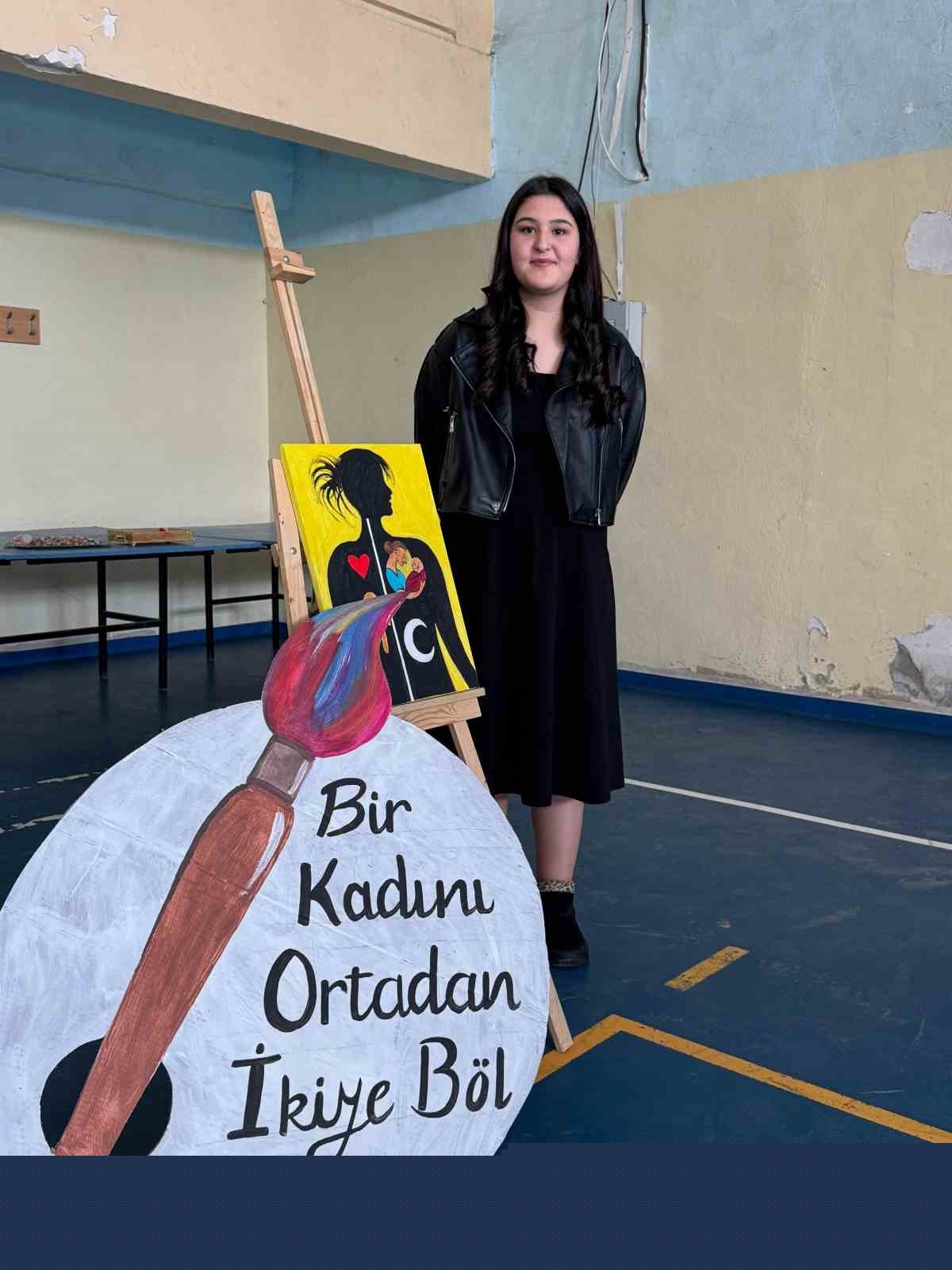 Fırçalar kadınlar için konuştu: Kars’ta öğrencilerden 8 Mart’a anlamlı sergi
