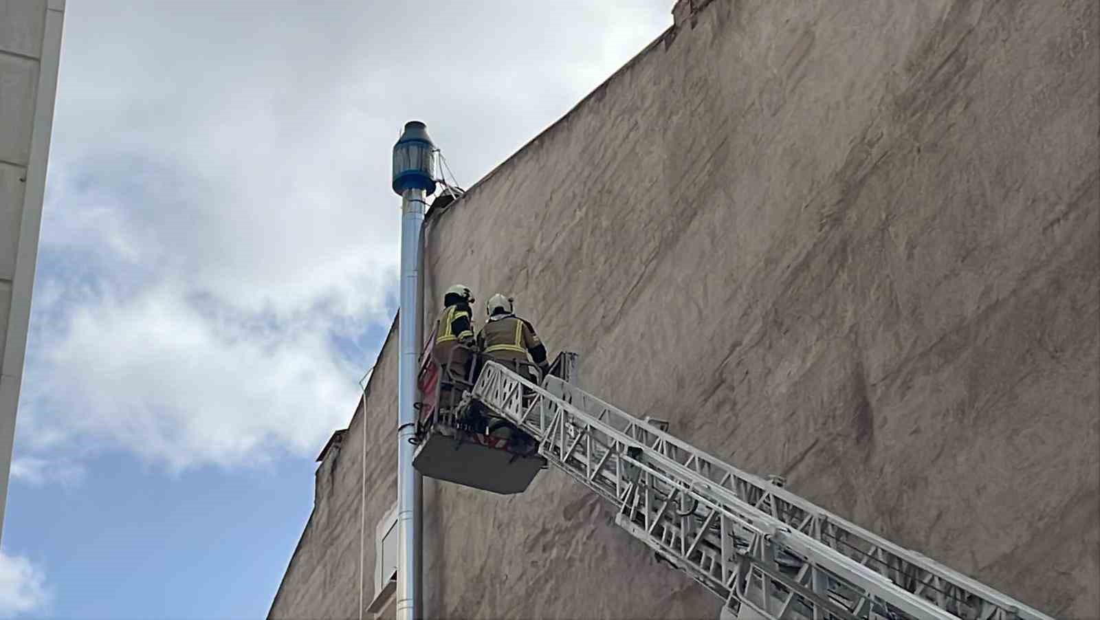 Fırının bacasında çıkan yangın korkuttu
