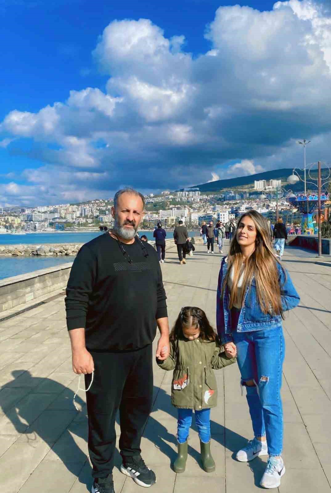 Fırtına sonrası Kuşadası’nda güneş yüzünü gösterdi, sahiller şenlendi
Fırtına sonrası Kuşadası’nda güneş yüzünü gösterdi, sahiller şenlendi