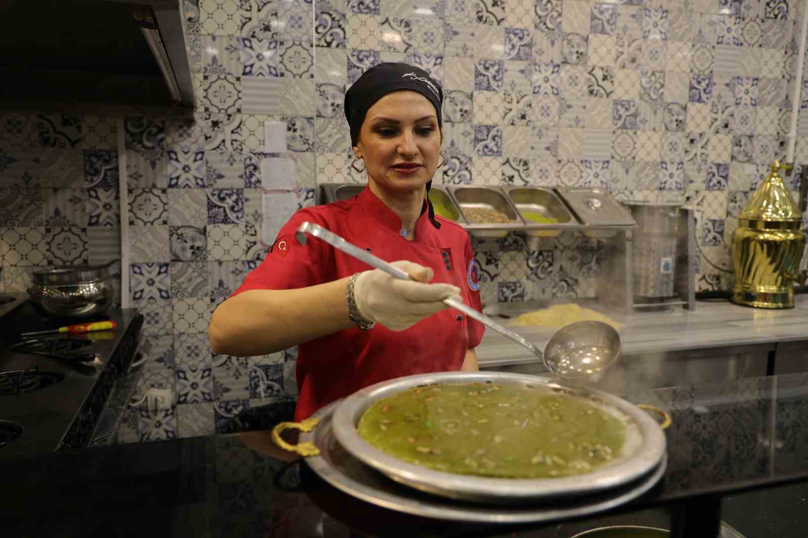 Fıstık ezmeli künefe yok satıyor

