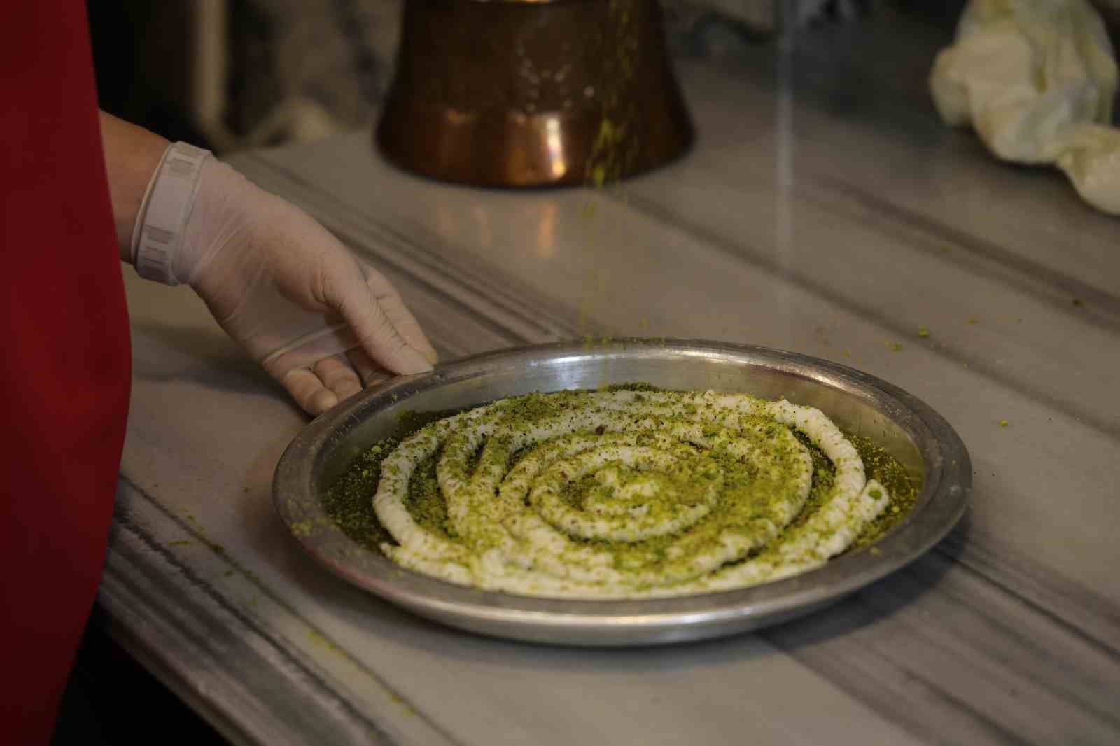 Fıstık ezmeli künefe yok satıyor
