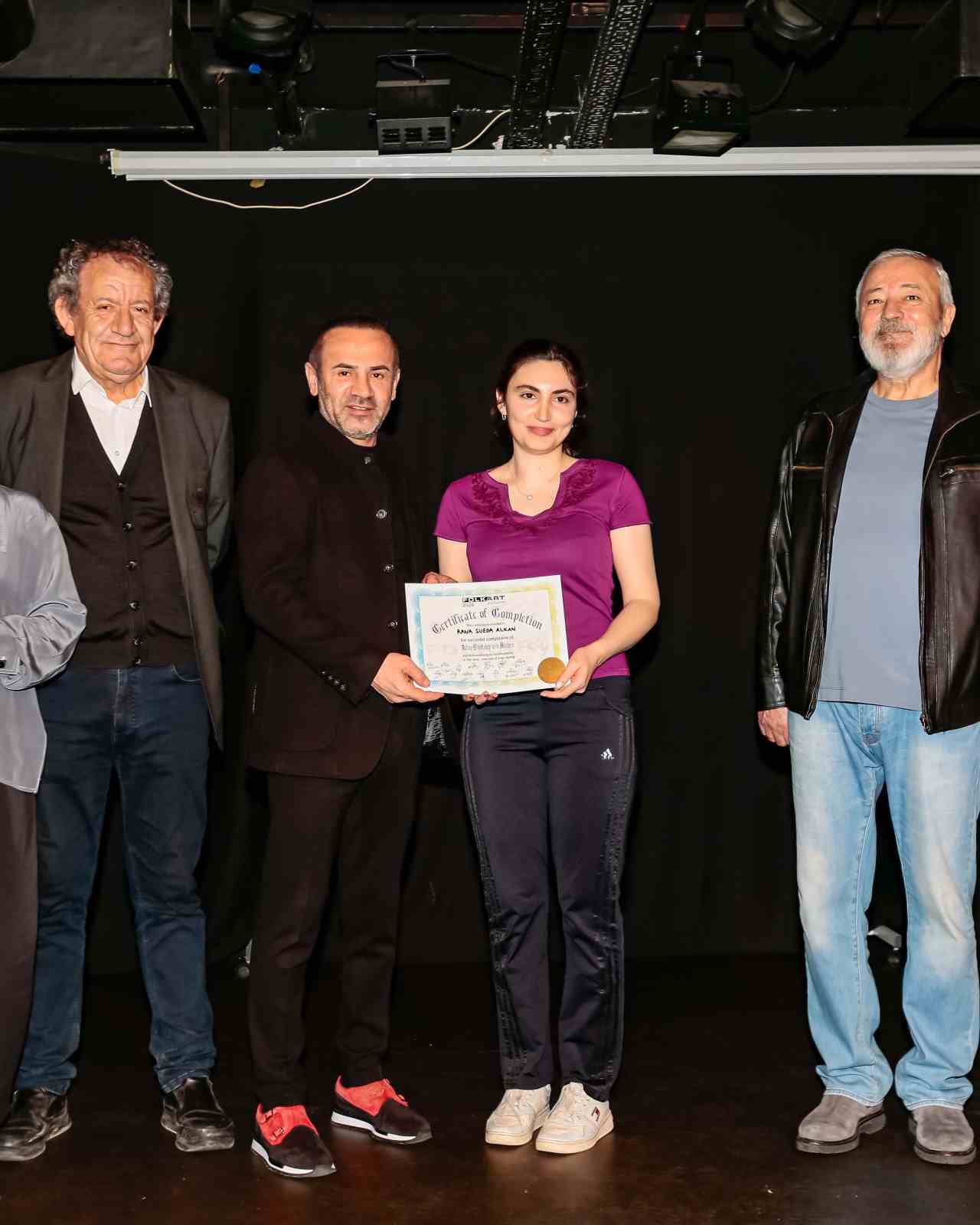 Folkart Academy, ikinci dönem mezunlarını verdi
