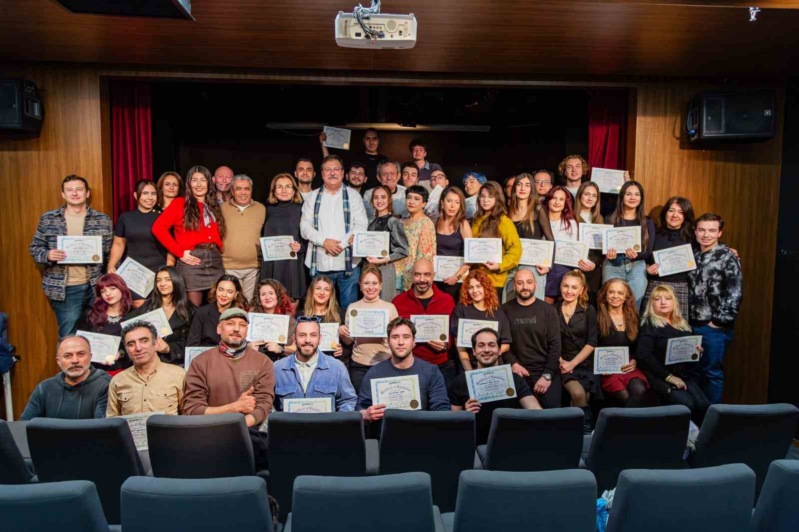 Folkart Academy, sezonun ilk mezunlarını verdi
Folkart Academy, sezonun ilk mezunlarını verdi