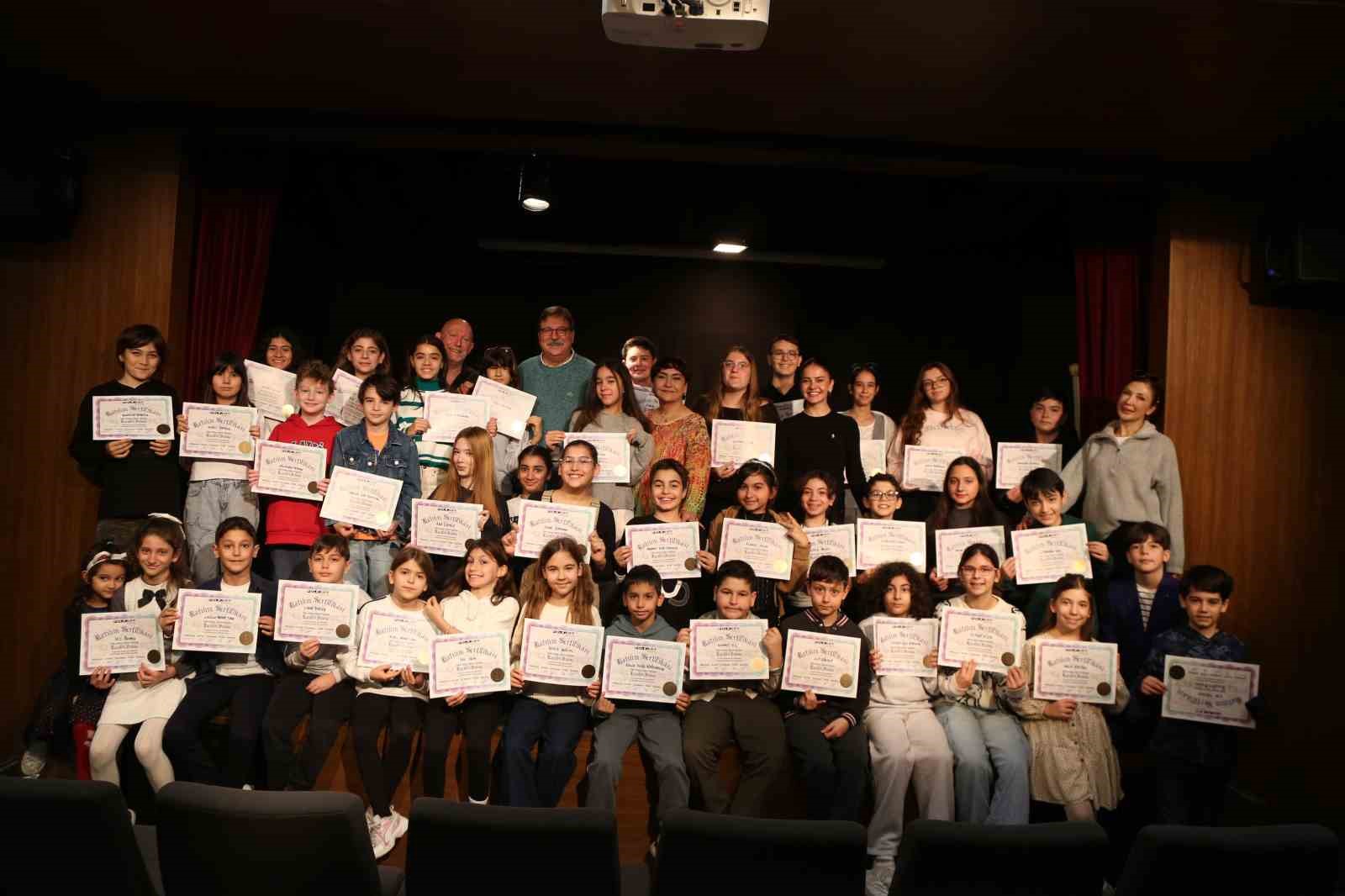 Folkart Academy’nin çocuk mezunları
