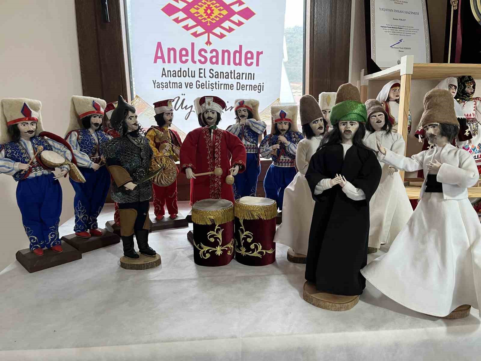 Folklorik kitre bebek sanatıyla Türkiye’nin ‘hazinesi’ oldu
