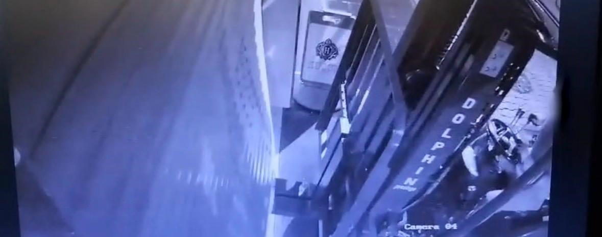 Forklifle gelmiş, eşekle kaçmış
