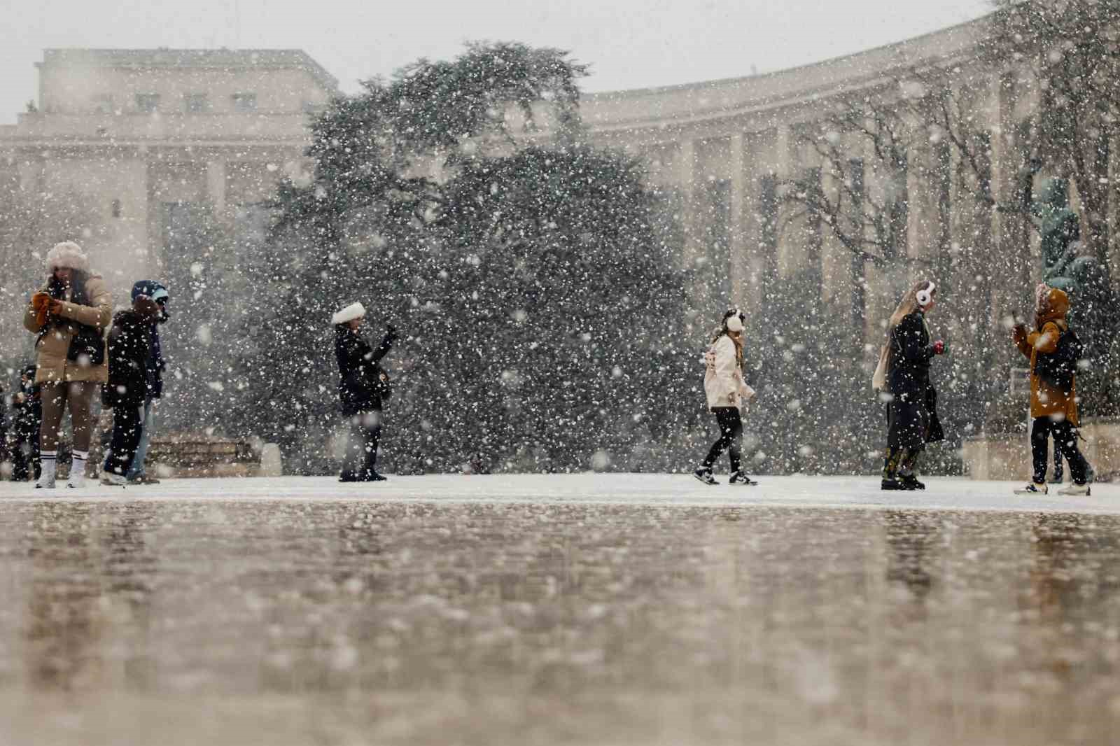 Fransa ve Bosna Hersek’i kar fırtınası vurdu: 6 ölü
