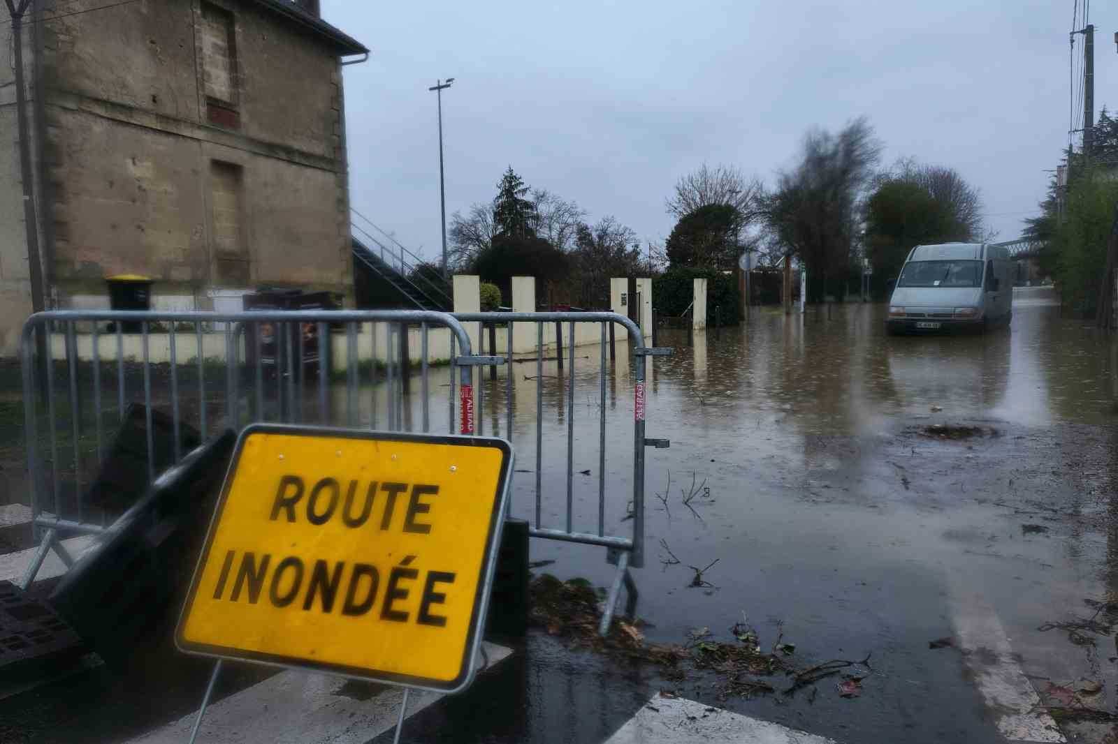 Fransa ve İspanya’yı Nils Fırtınası vurdu: 3 ölü
