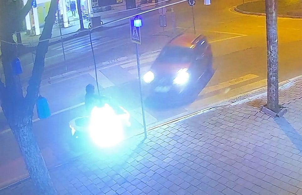 Fren yerine gaza bastı, 2 kişi yaralandı
