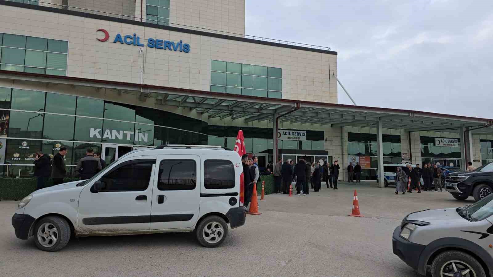 Freni patlayan tır dehşet saçtı: Öğrenci servisi dahil 7 araç birbirine girdi, 18 yaralı
