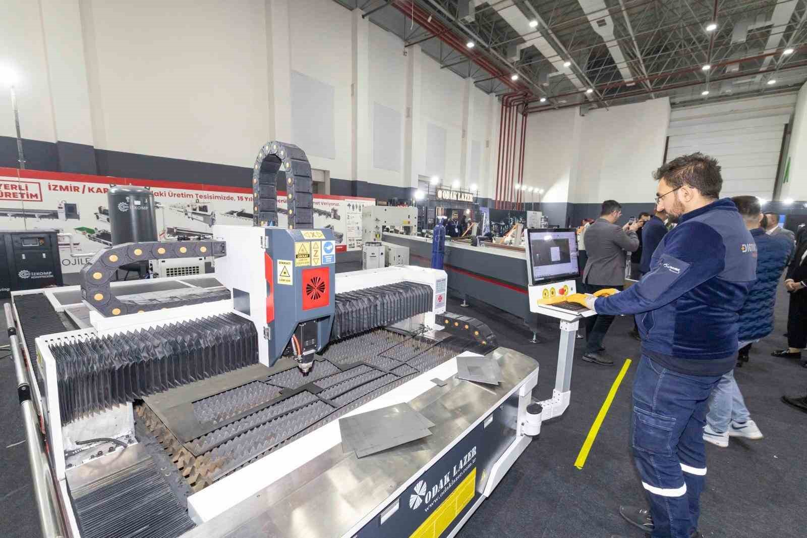 Fuar İzmir üç fuara birden ev sahipliği yaptı
Fuar İzmir üç fuara birden ev sahipliği yaptı