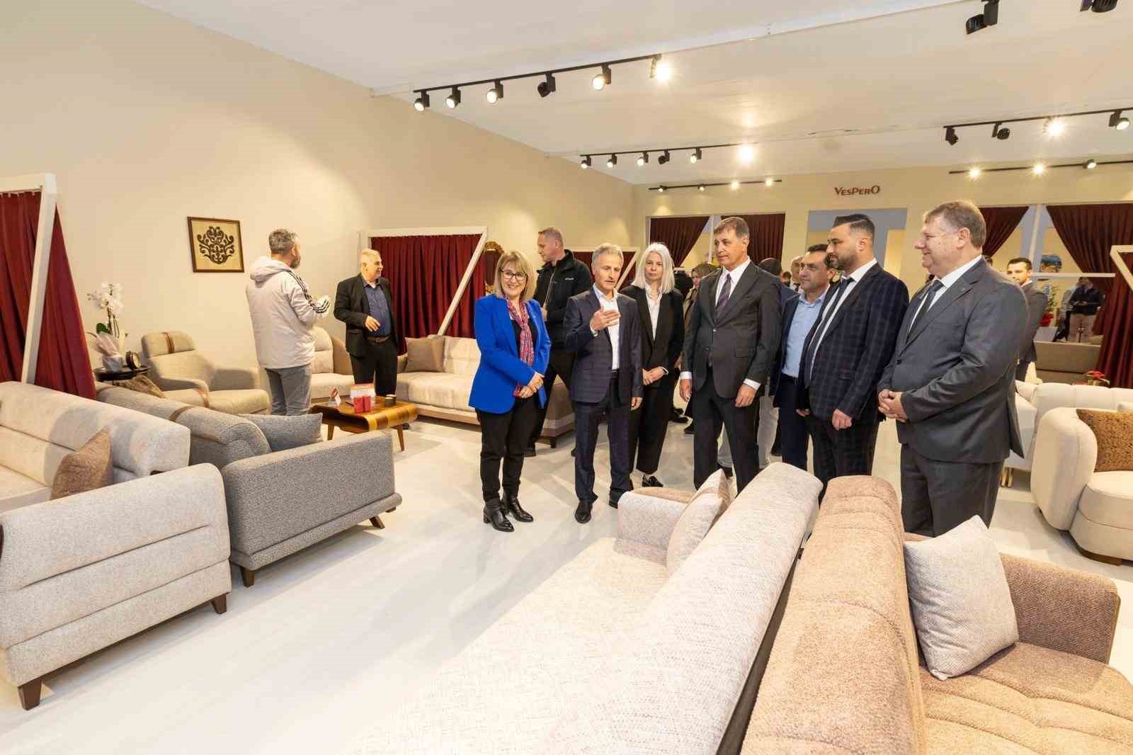 Fuar İzmir üç fuara birden ev sahipliği yaptı
Fuar İzmir üç fuara birden ev sahipliği yaptı