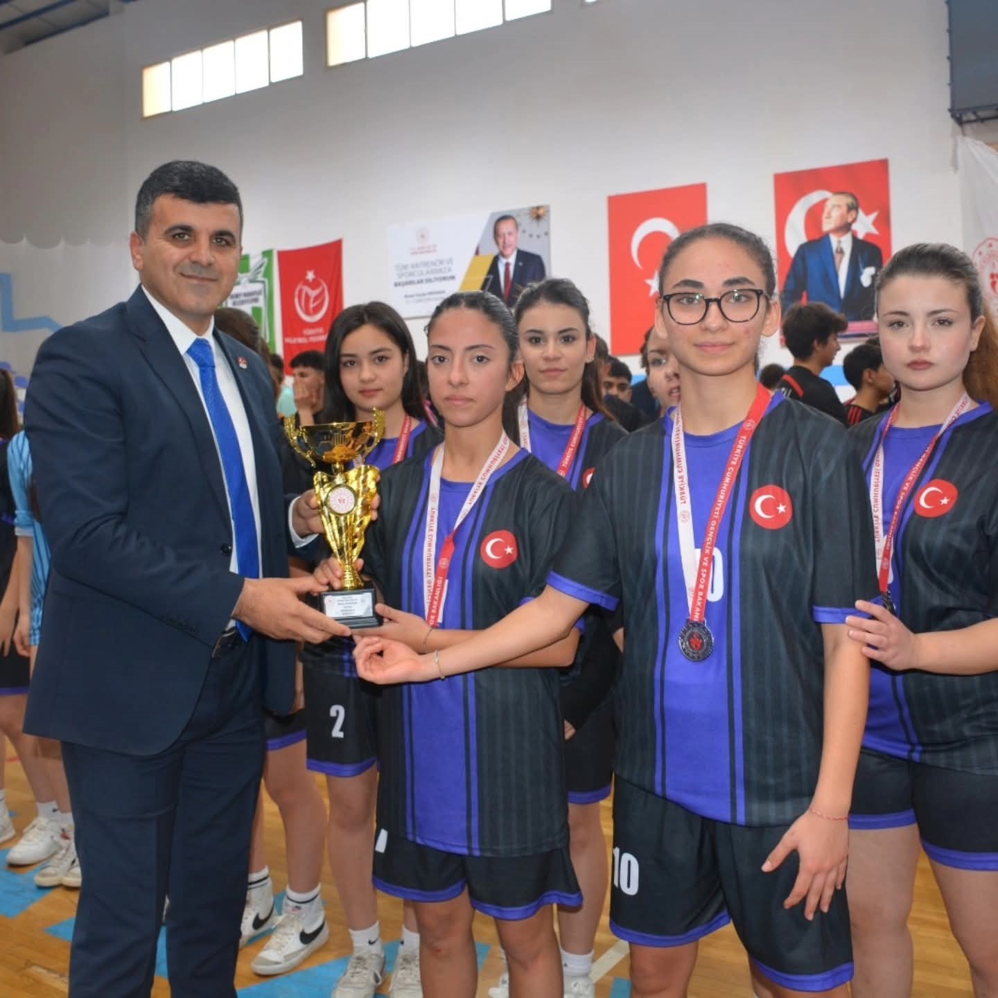 Futsal Şampiyonası nefes kesti
