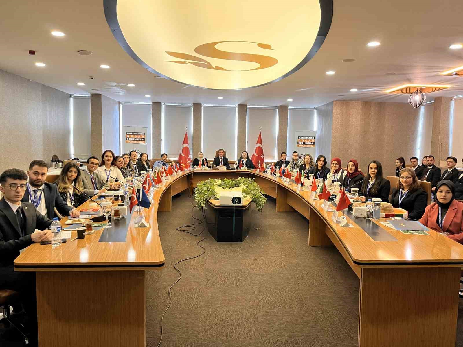 G-20 liderler zirvesi simülasyonu başarıyla gerçekleştirildi
