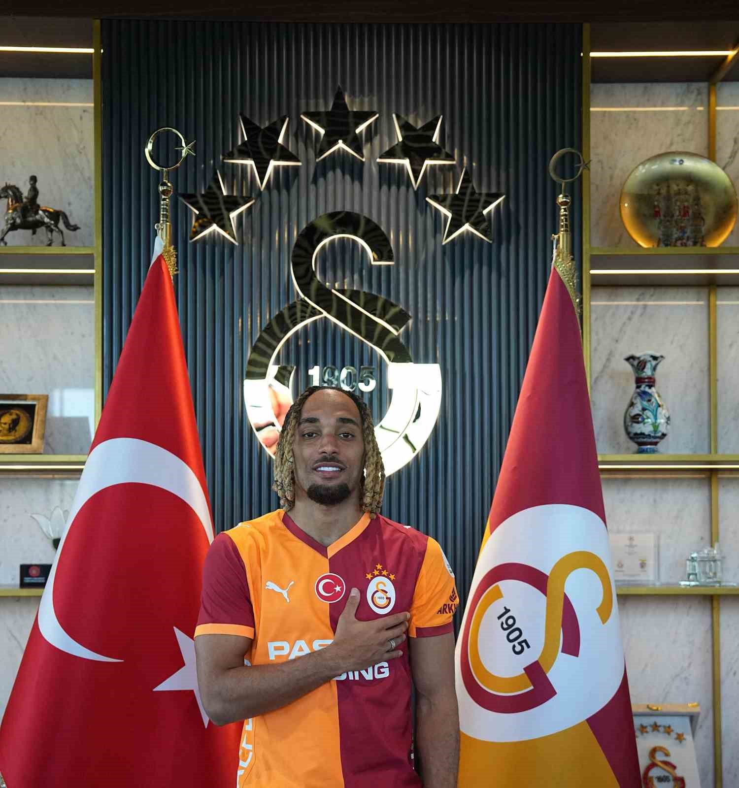 Galatasaray, 5 futbolcu transfer etti
