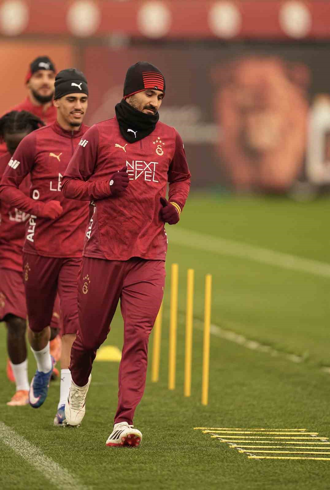 Galatasaray, Alanyaspor maçı hazırlıklarına başladı

