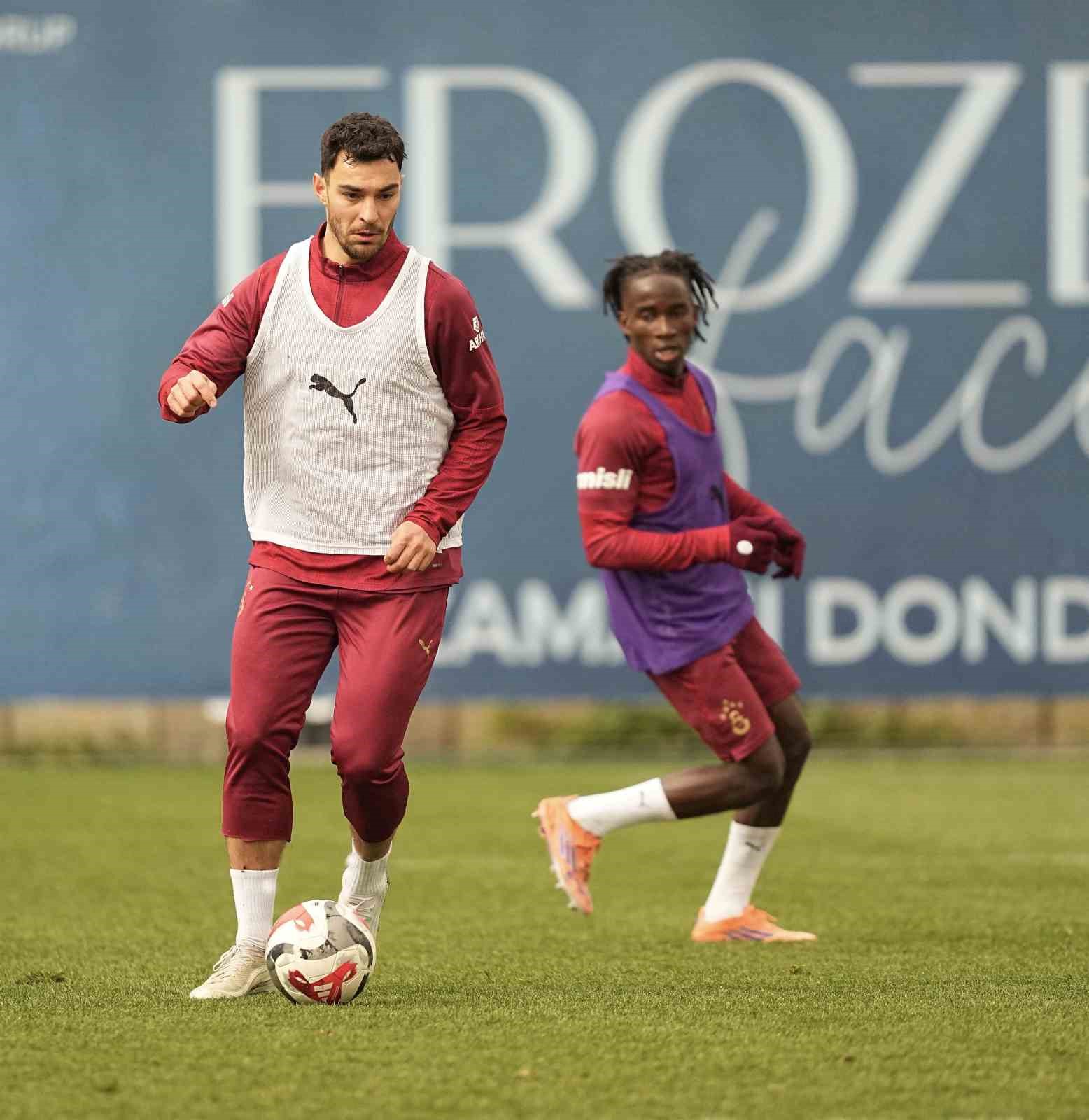 Galatasaray, Alanyaspor maçı hazırlıklarına başladı
