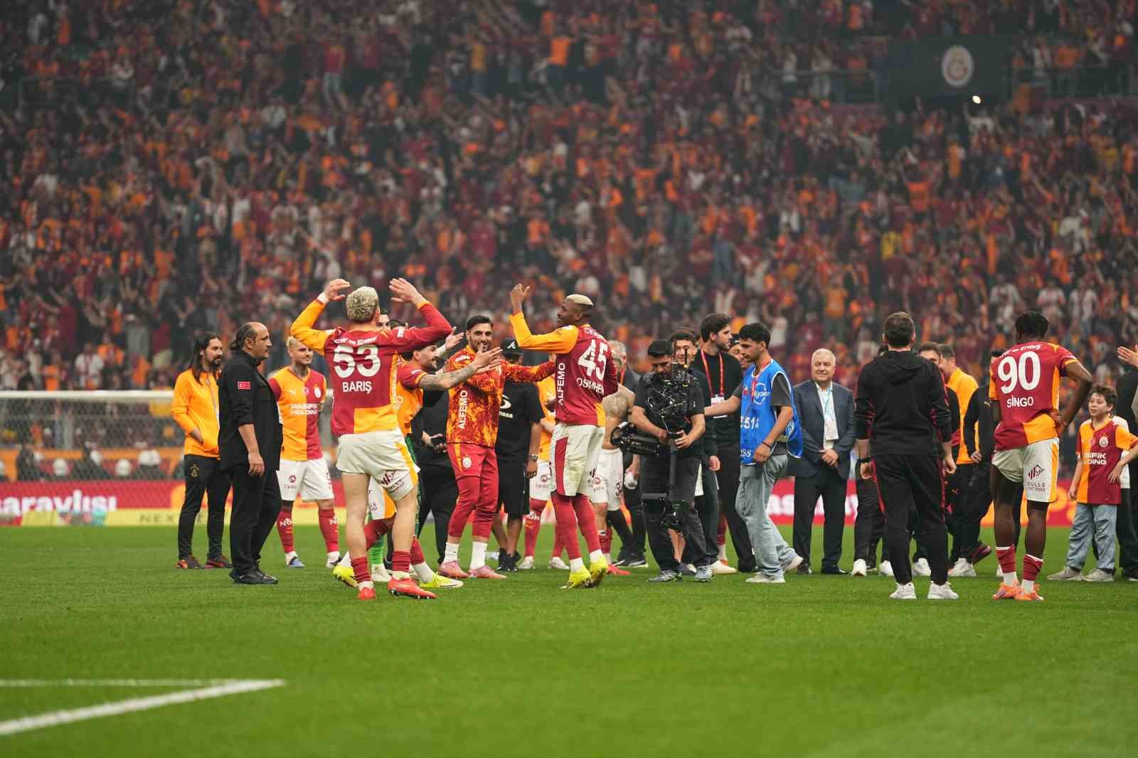 Galatasaray bu sezon ilk kez Fenerbahçe’yi yendi
