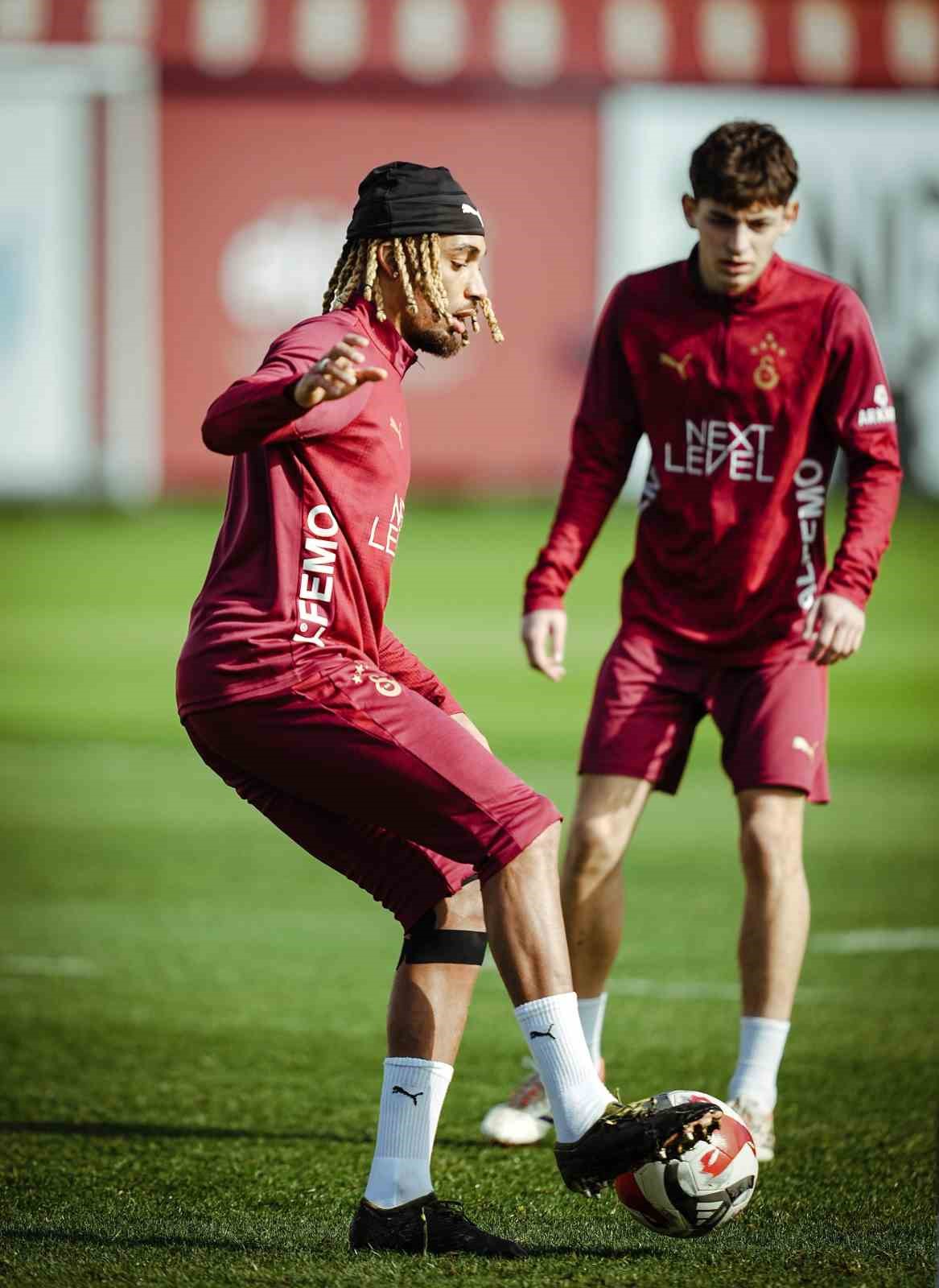 Galatasaray, Çaykur Rizespor maçı hazırlıklarını tamamladı
