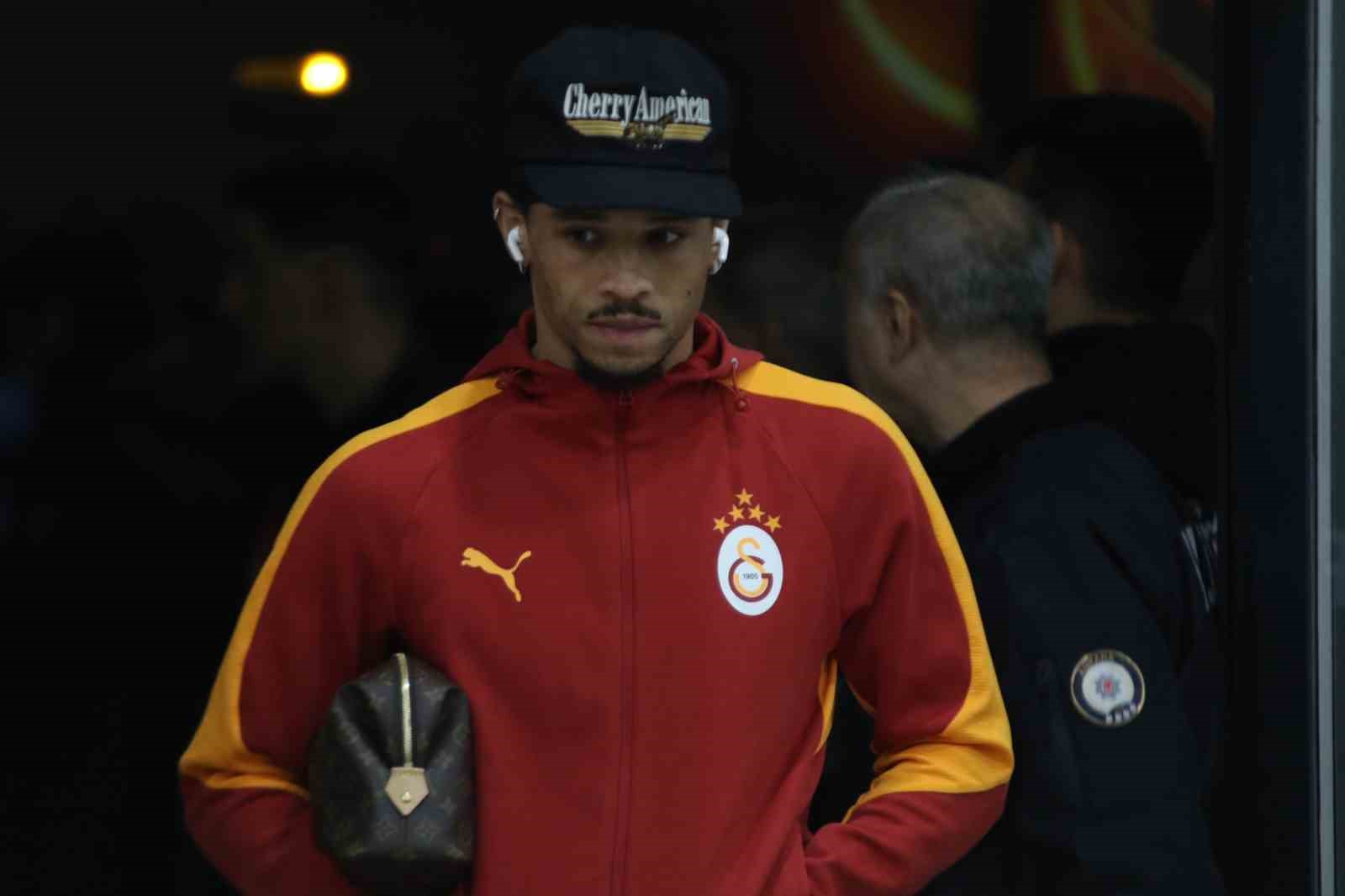 Galatasaray, Eryaman Stadı’na geldi
