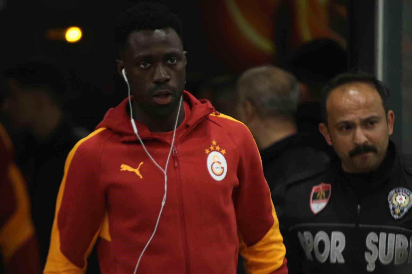 Galatasaray, Eryaman Stadı’na geldi
