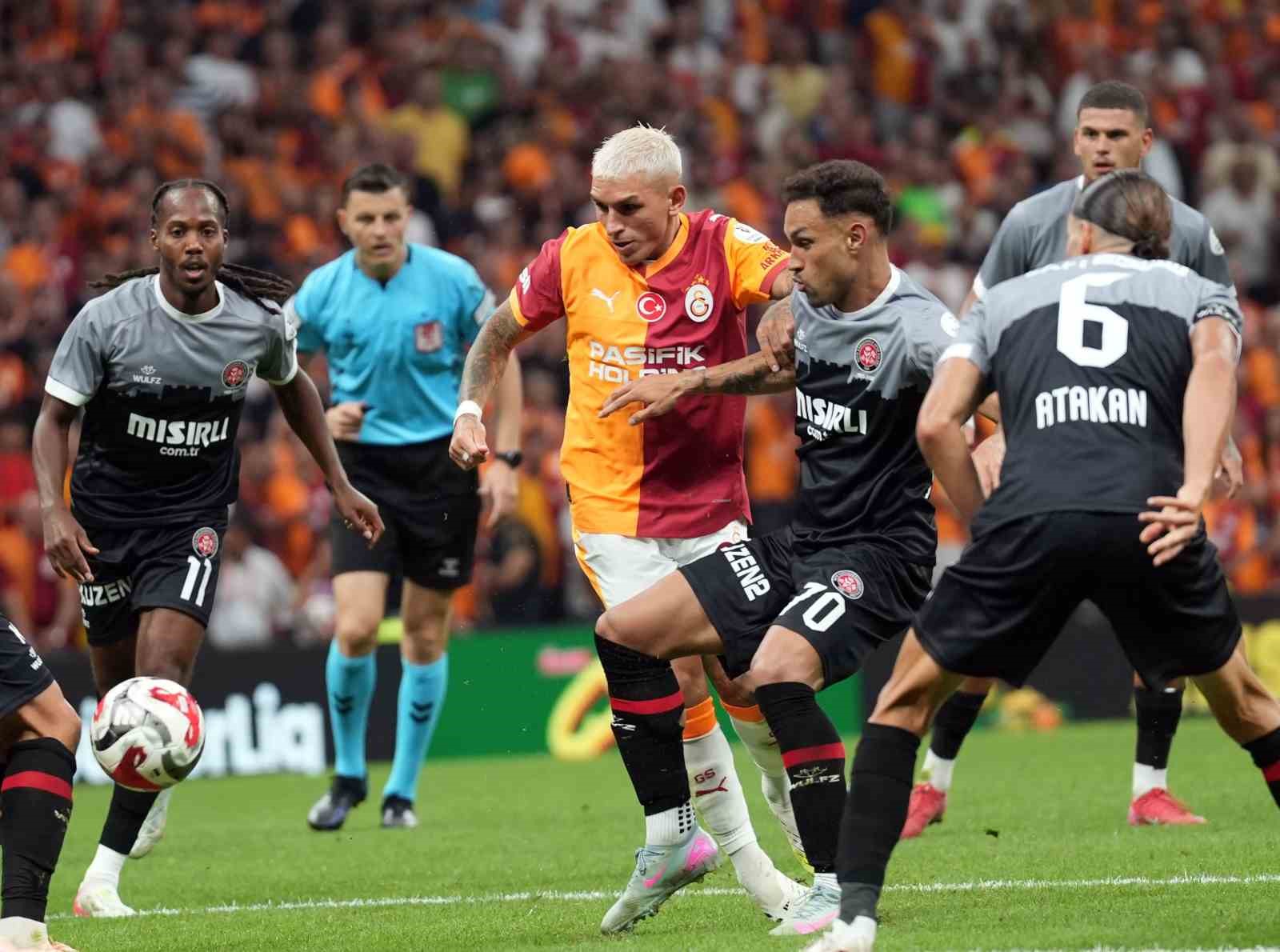 Galatasaray, Fatih Karagümrük deplasmanında
Galatasaray, Fatih Karagümrük deplasmanında