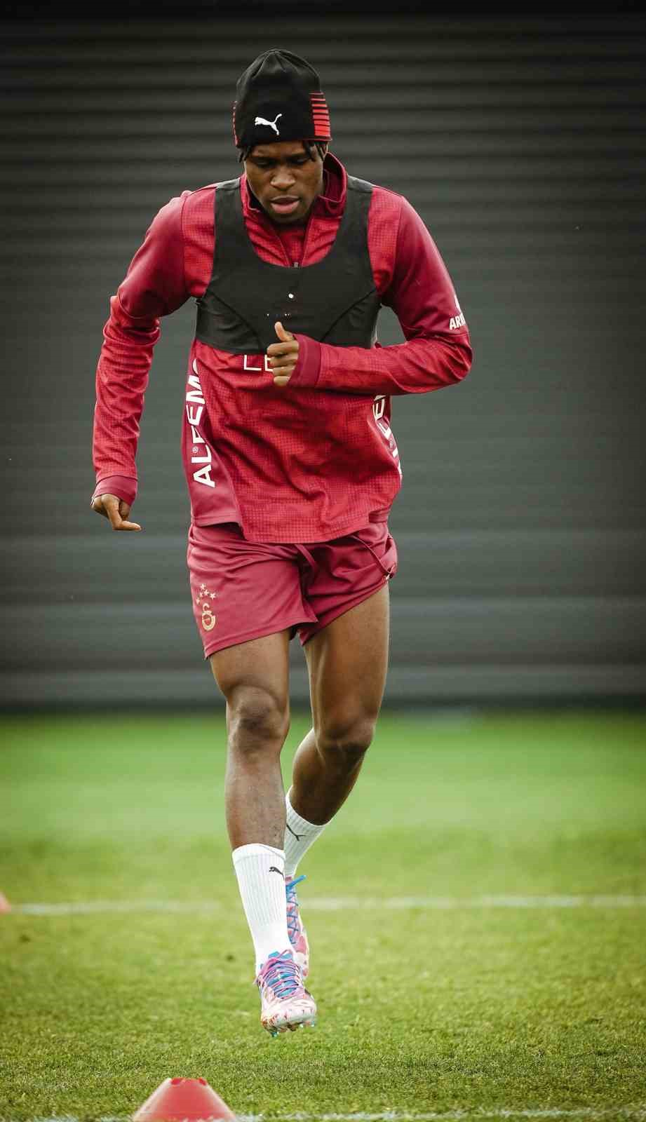 Galatasaray, Fatih Karagümrük maçı hazırlıklarına başladı
