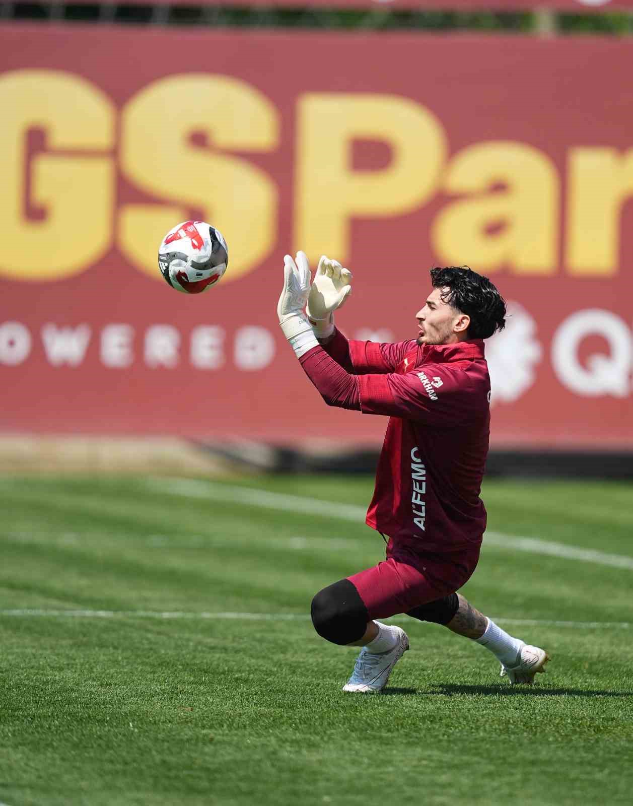 Galatasaray, Fenerbahçe derbisi hazırlıklarına devam etti
