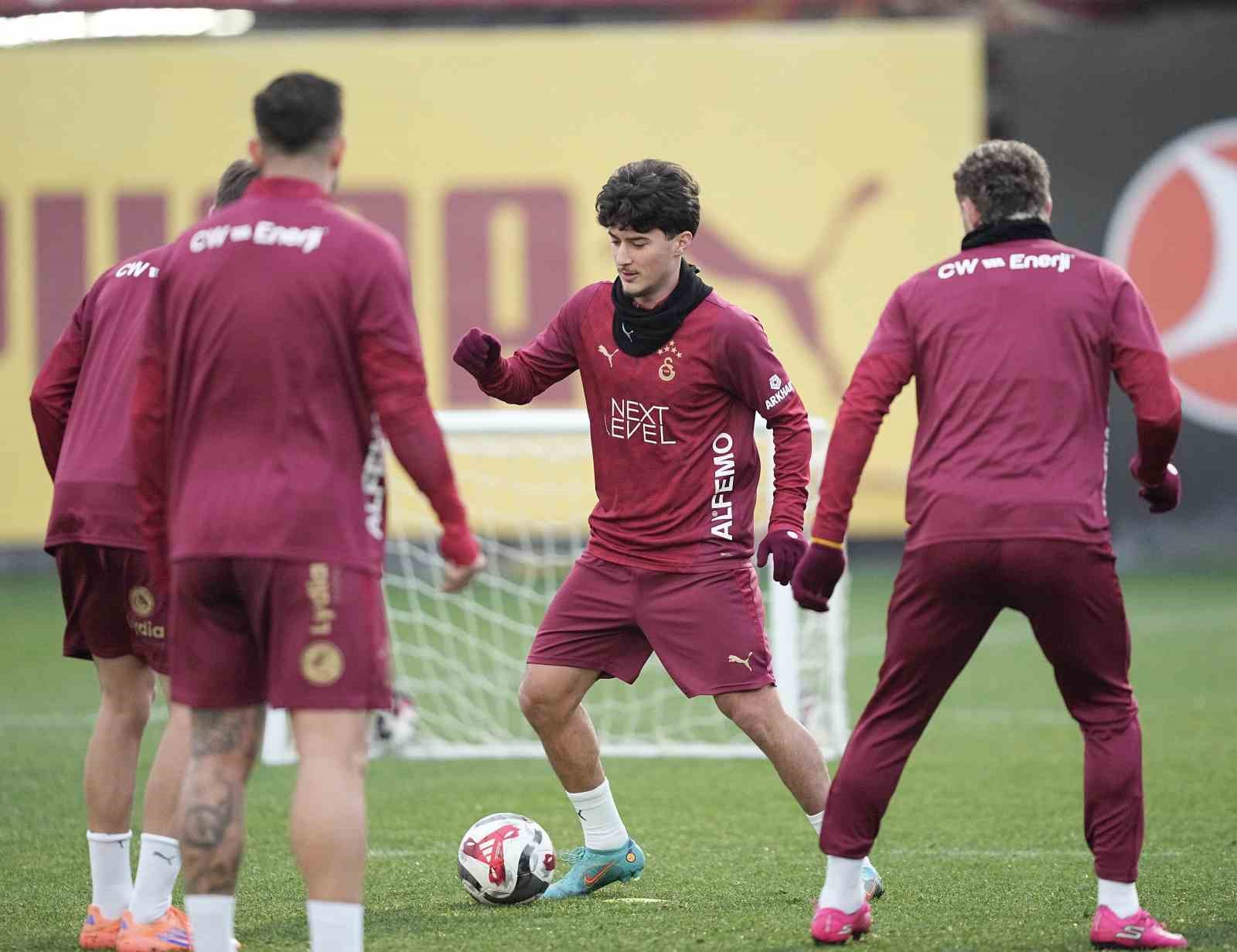 Galatasaray, Gaziantep FK maçı hazırlıklarına başladı
