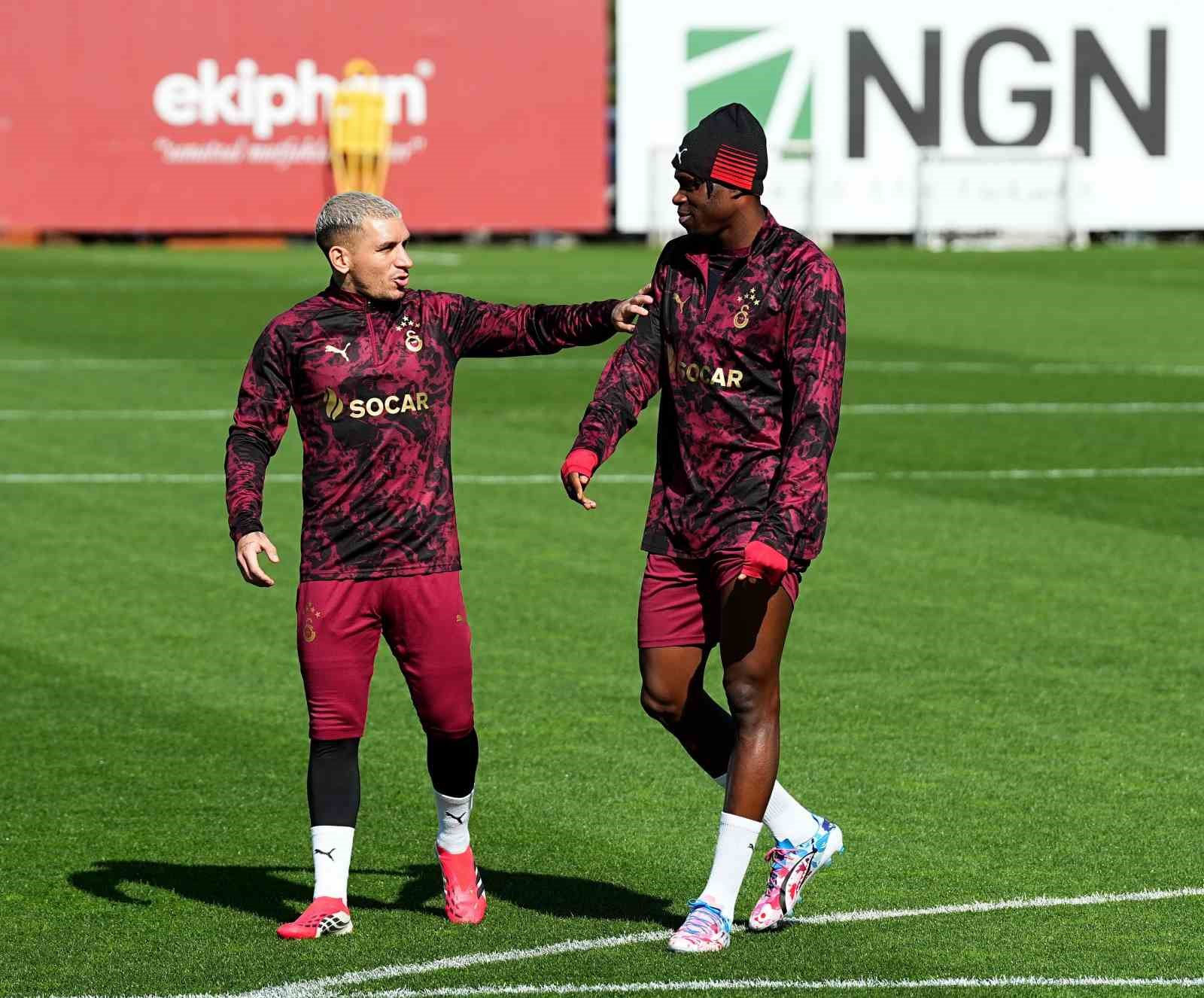 Galatasaray, Juventus maçı hazırlıklarını tamamladı
