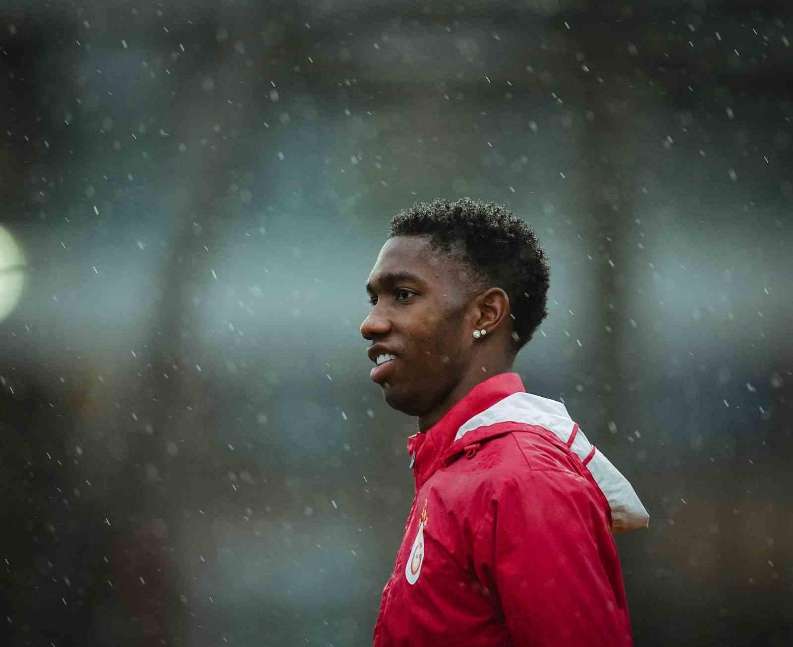 Galatasaray, Kayserispor maçı hazırlıklarını tamamladı
