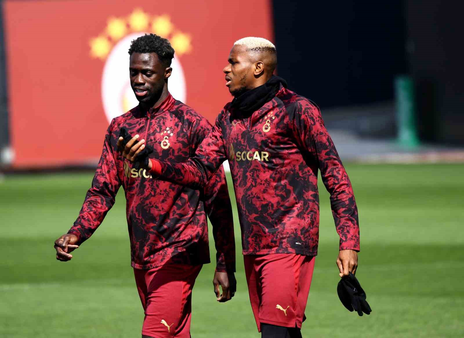 Galatasaray, Liverpool maçı hazırlıklarını tamamladı
