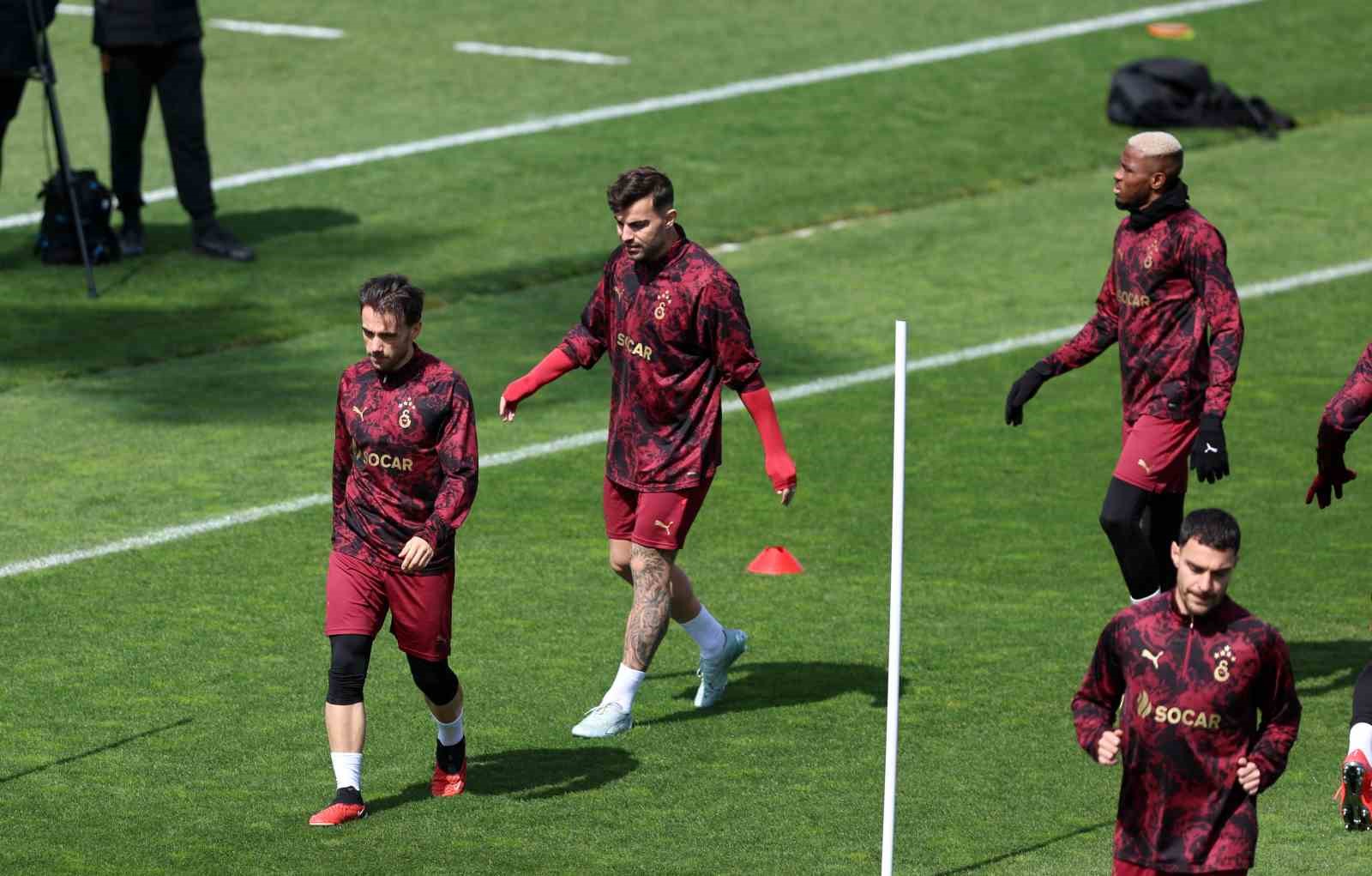 Galatasaray, Liverpool maçı hazırlıklarını tamamladı

